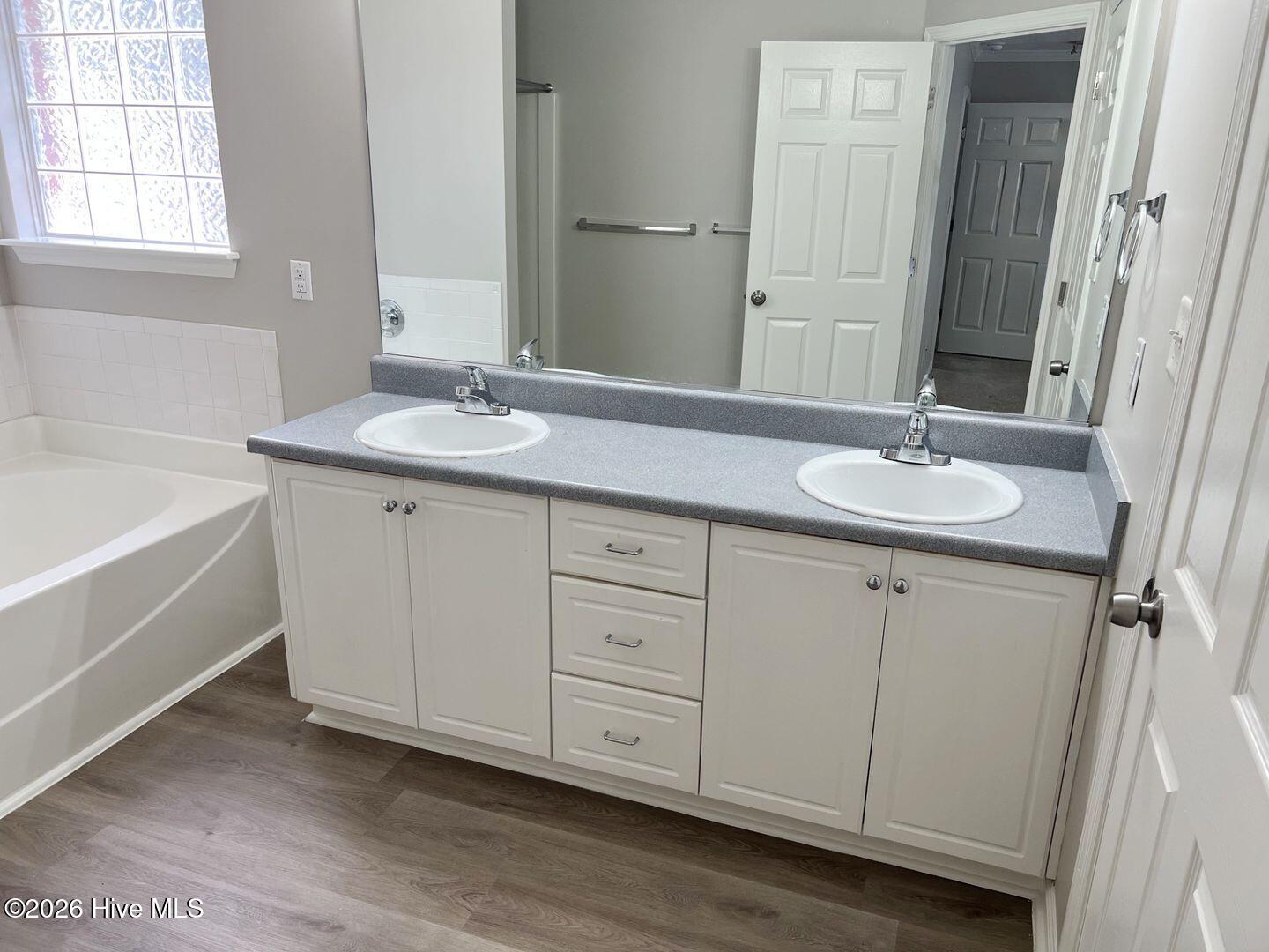 7617 Senators Ridge Drive Property Photo 13