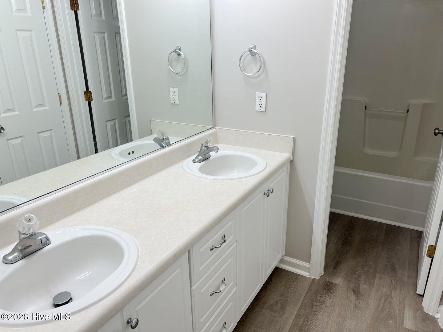 7617 Senators Ridge Drive Property Photo 25
