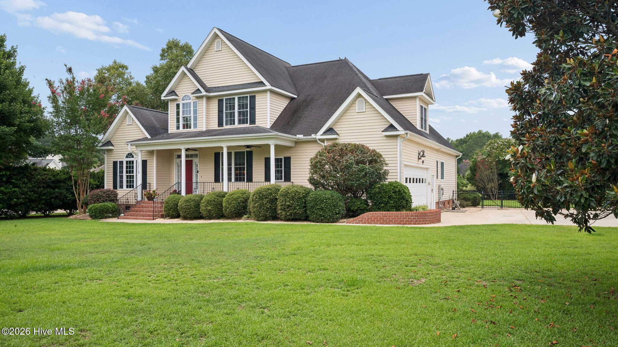 1113 Scarlet Oak Drive Property Photo 3