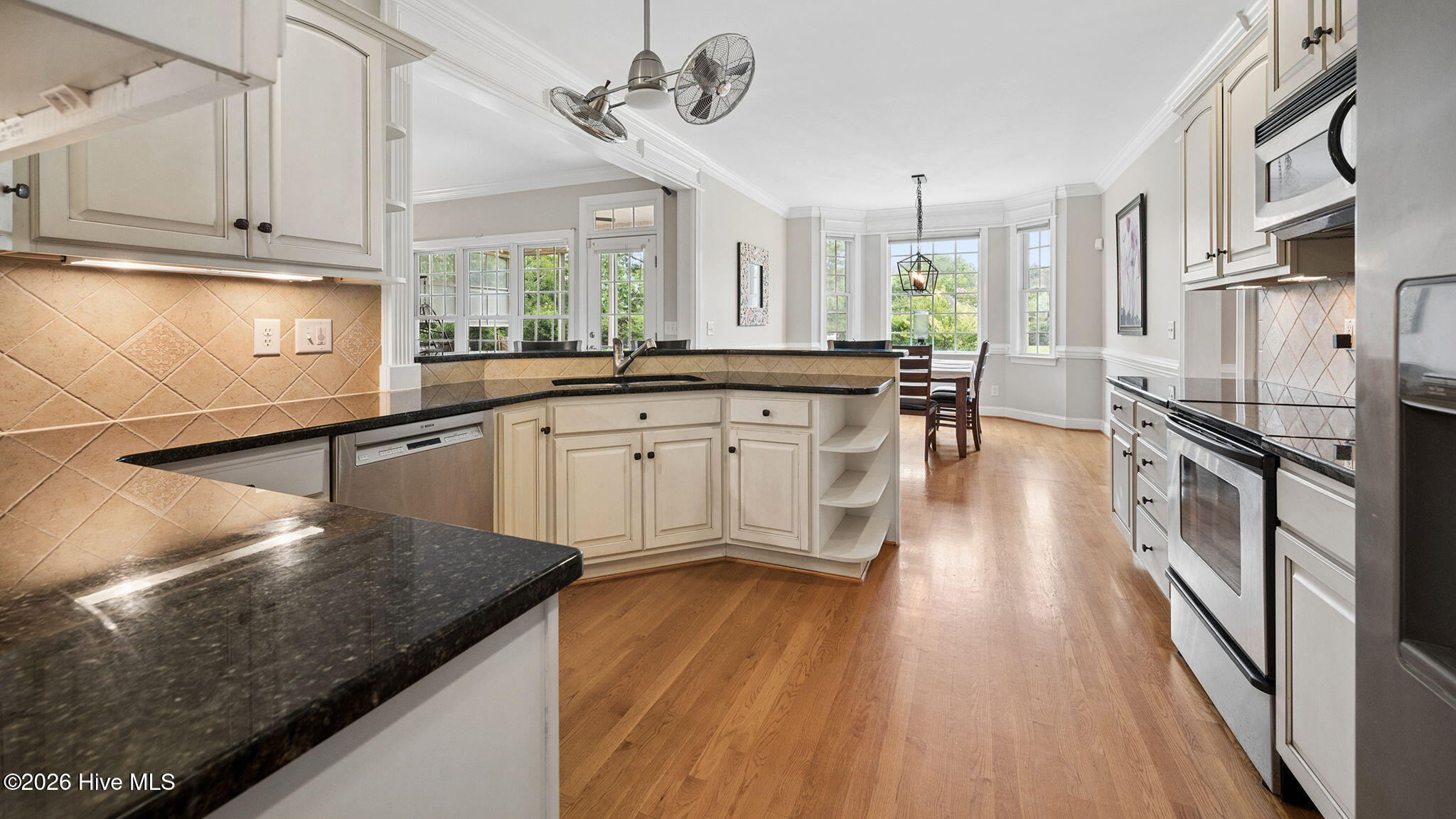 1113 Scarlet Oak Drive Property Photo 11