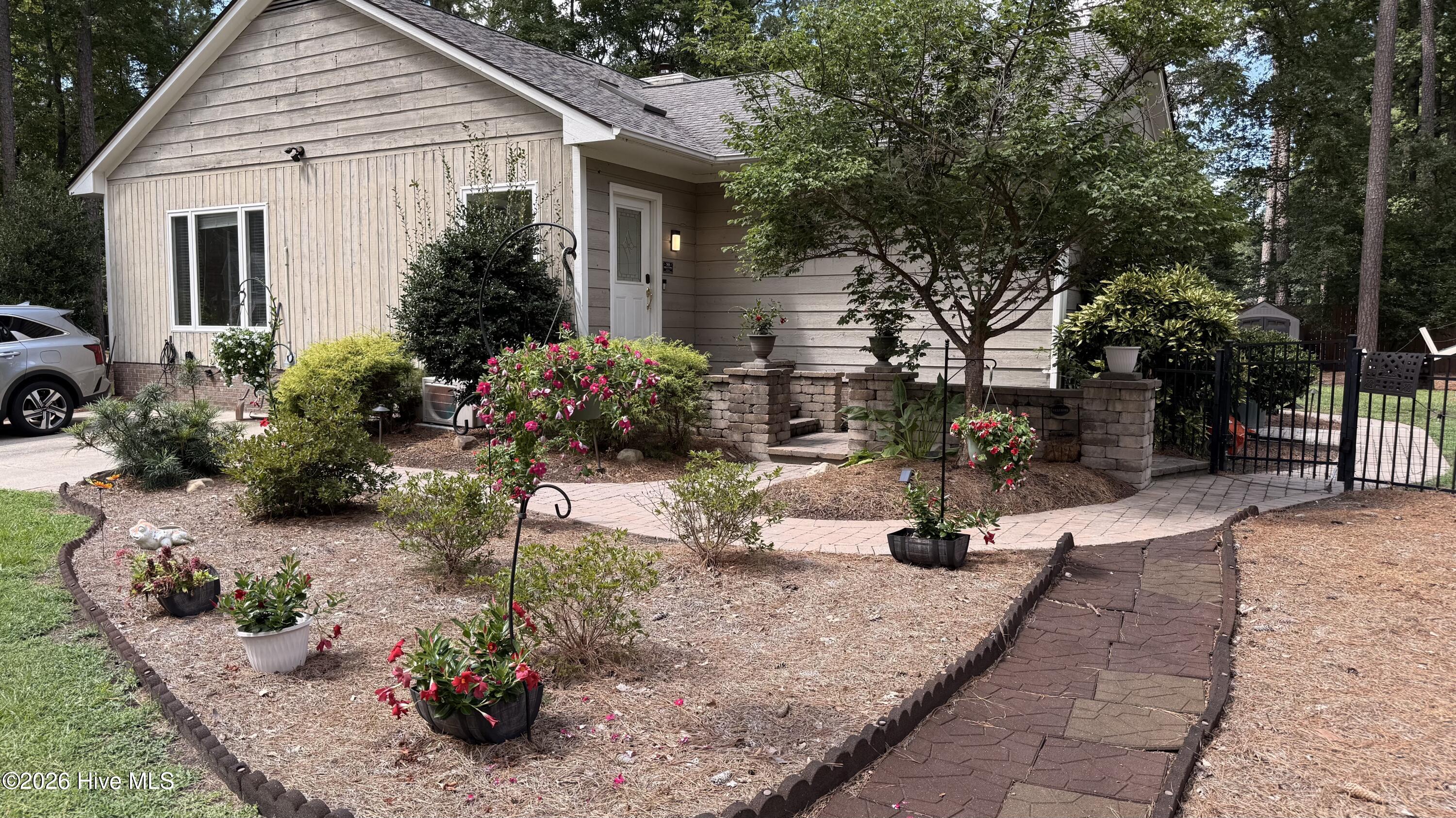 315 Stanwood Drive Property Photo 6