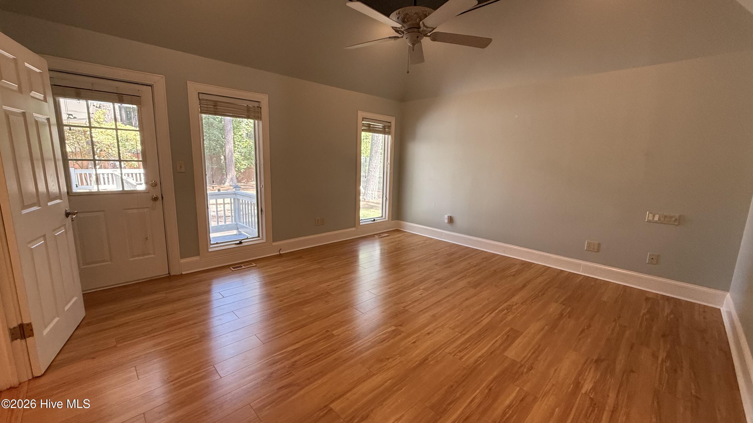 315 Stanwood Drive Property Photo 28
