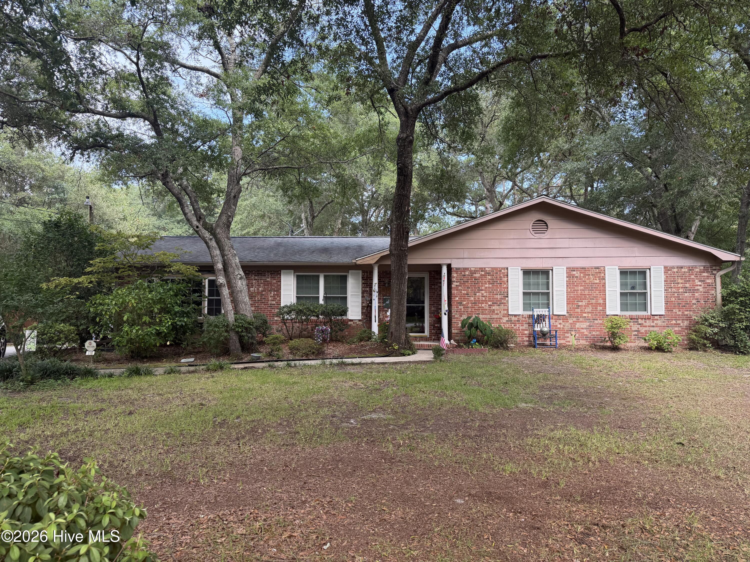 810 E Cape Harbor Drive Property Photo 3
