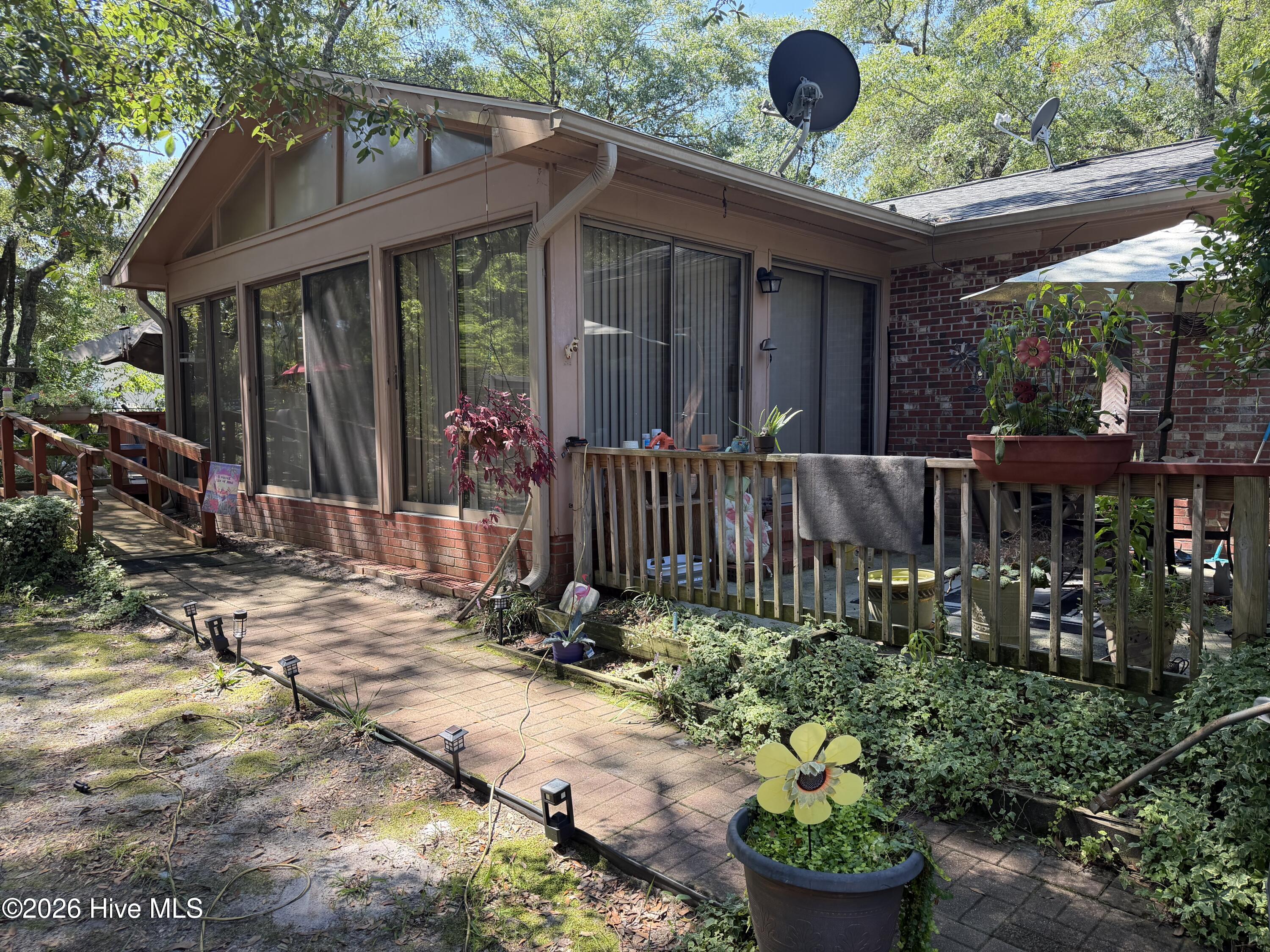 810 E Cape Harbor Drive Property Photo 11