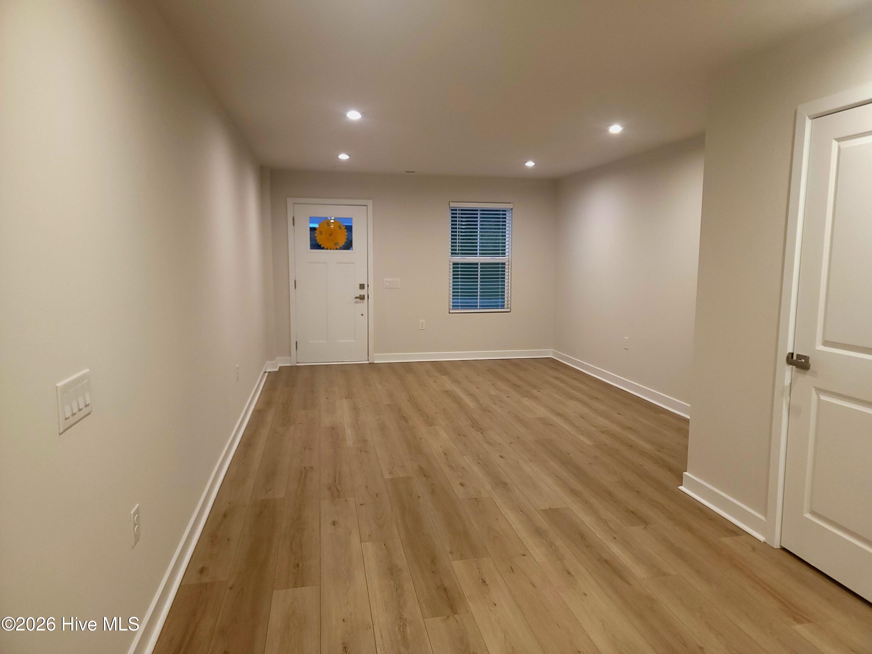 2084 Parow Lane Nw E Property Photo 11