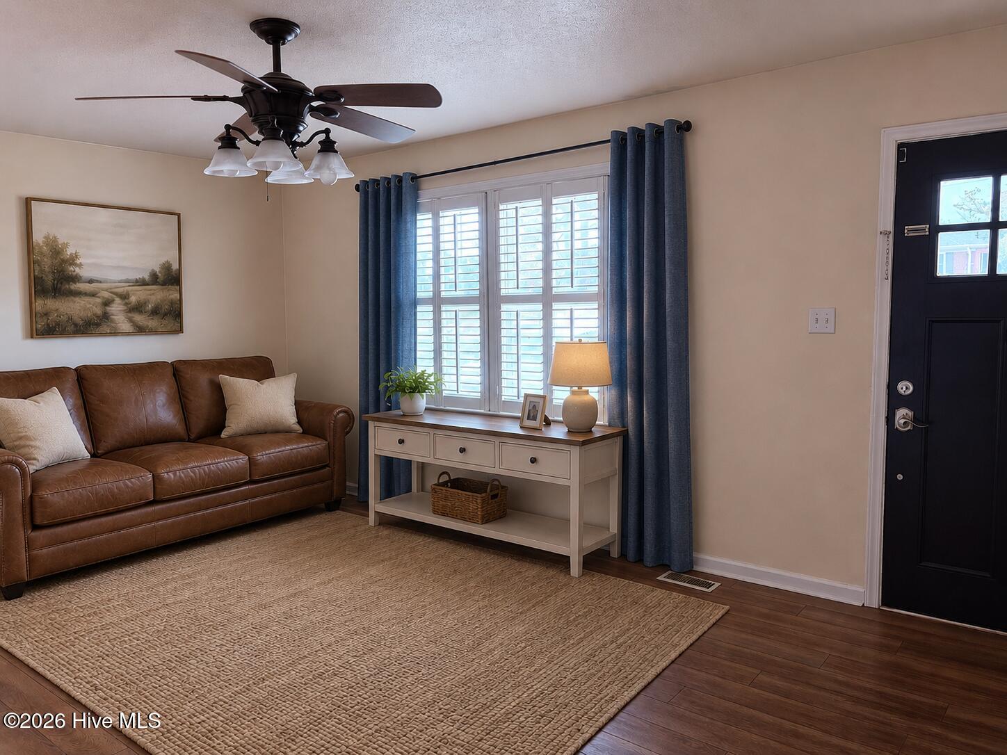 2103 Hilltop Lane Property Photo 8