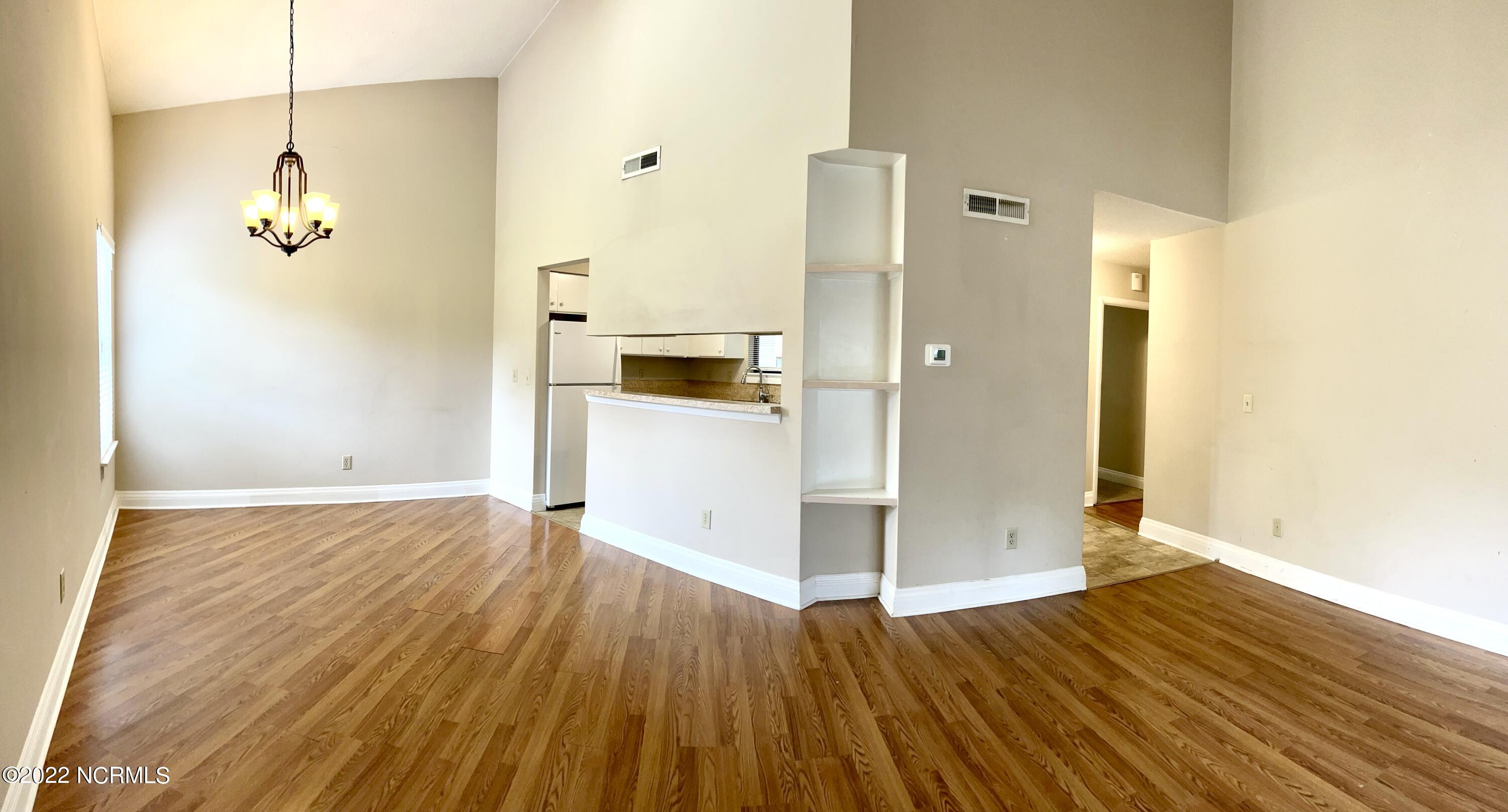 724 Azalea Drive 447 Property Photo 3