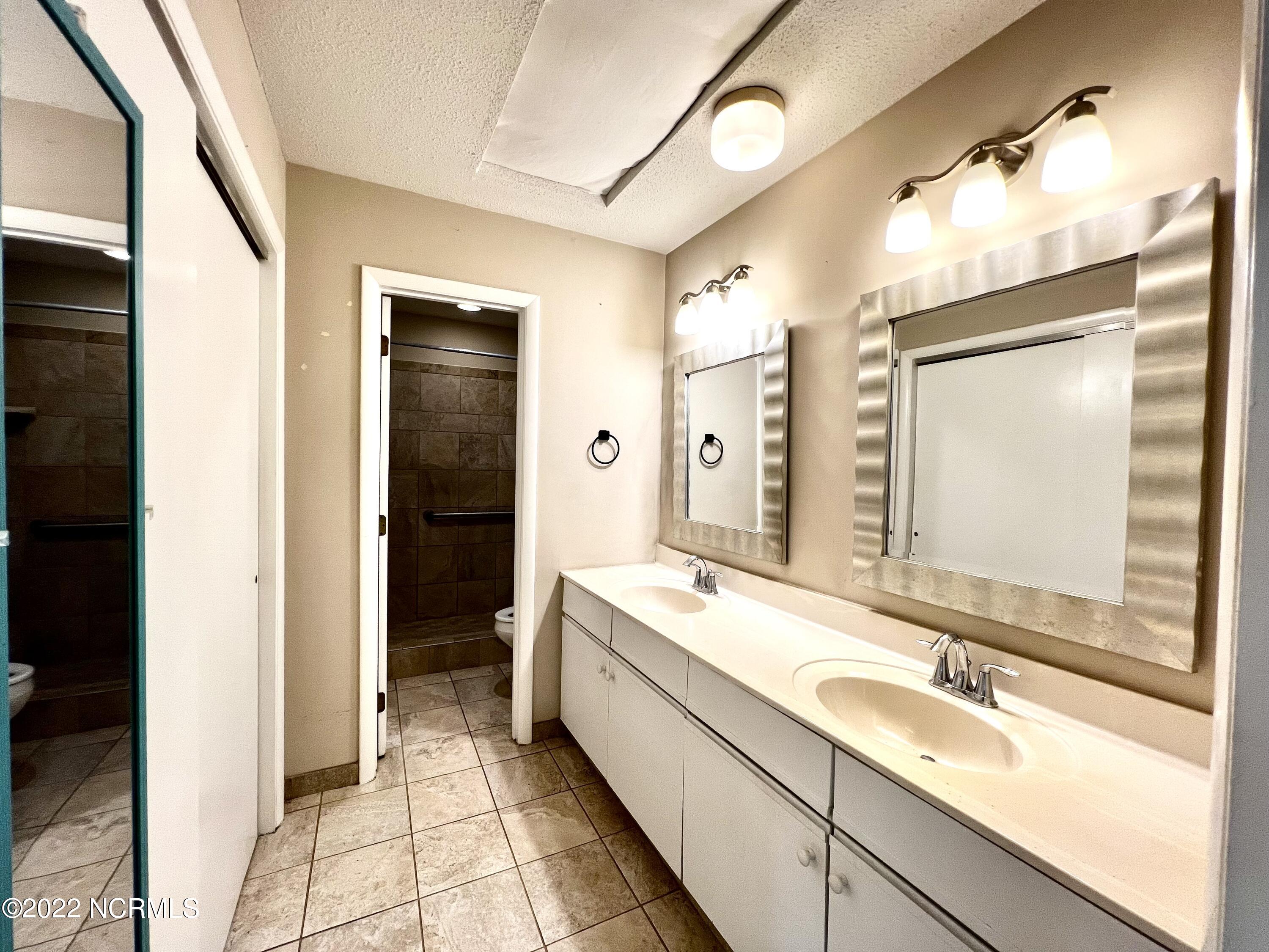724 Azalea Drive 447 Property Photo 6