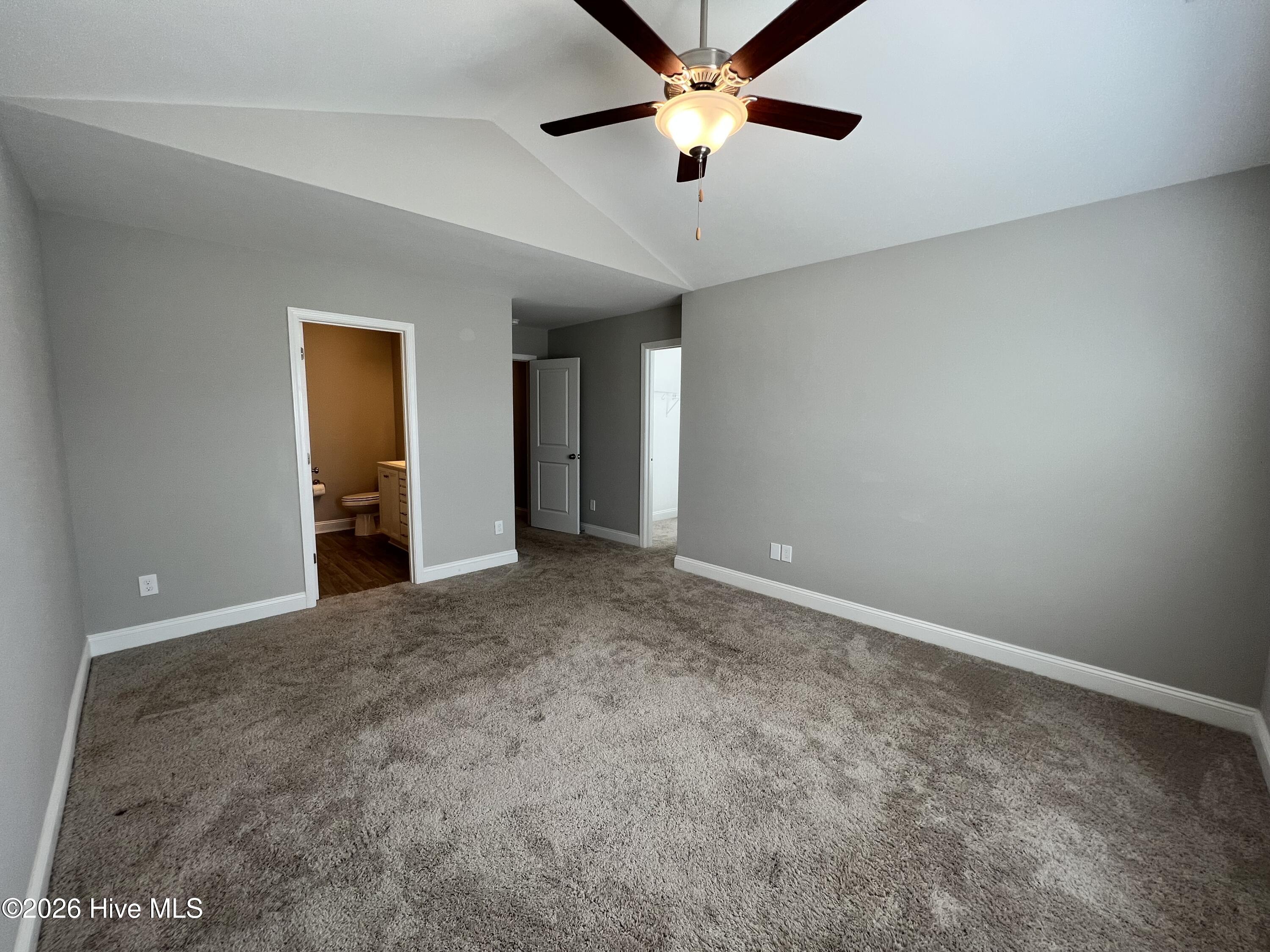 1513 Grey Cliff Property Photo 5