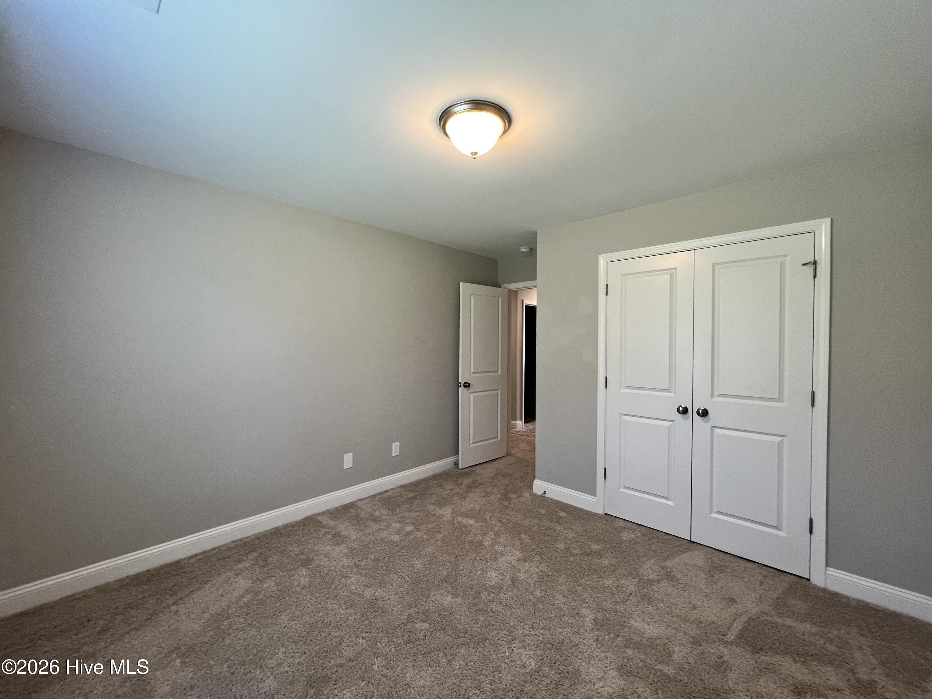 1513 Grey Cliff Property Photo 8