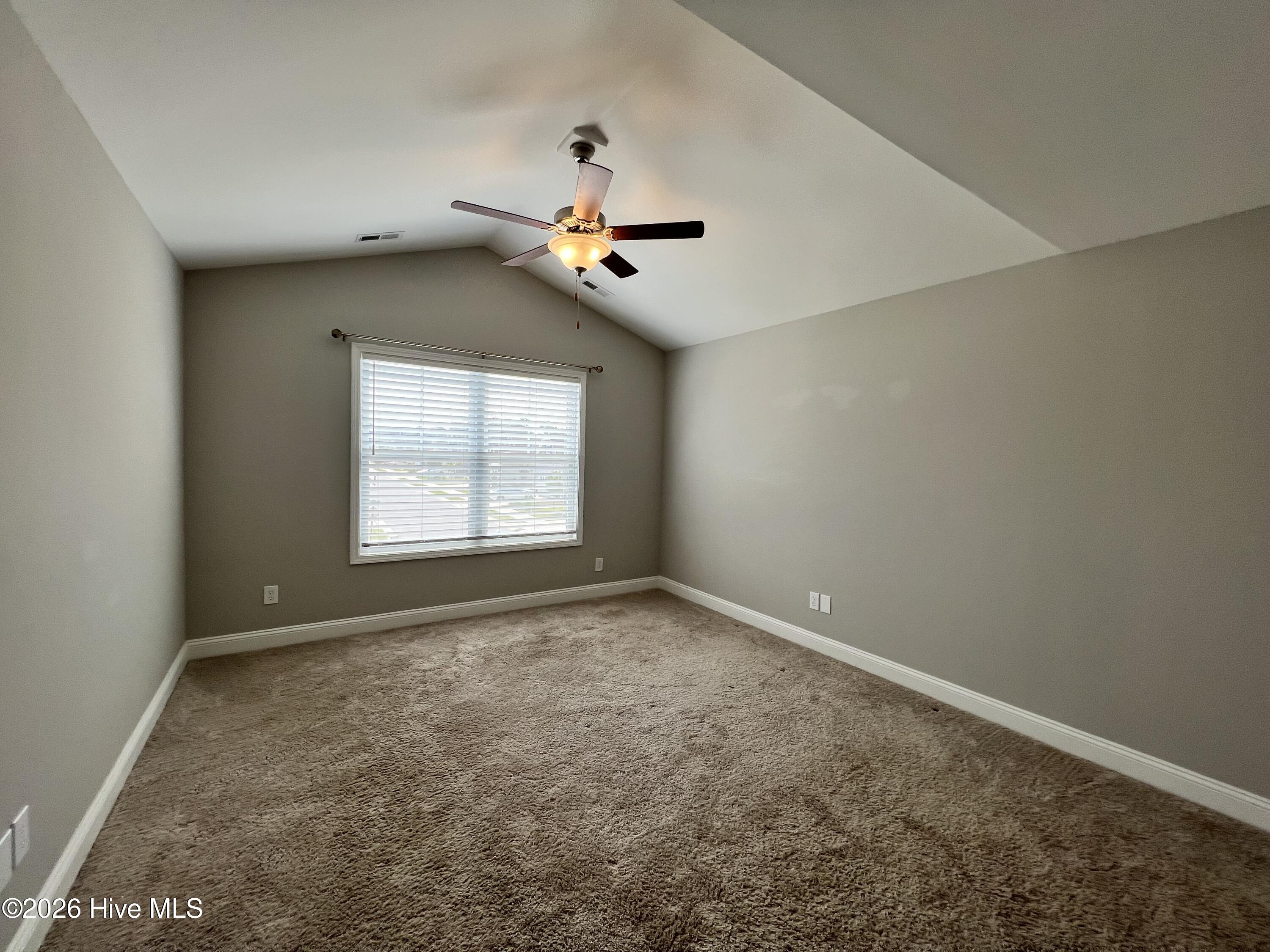 1513 Grey Cliff Property Photo 9