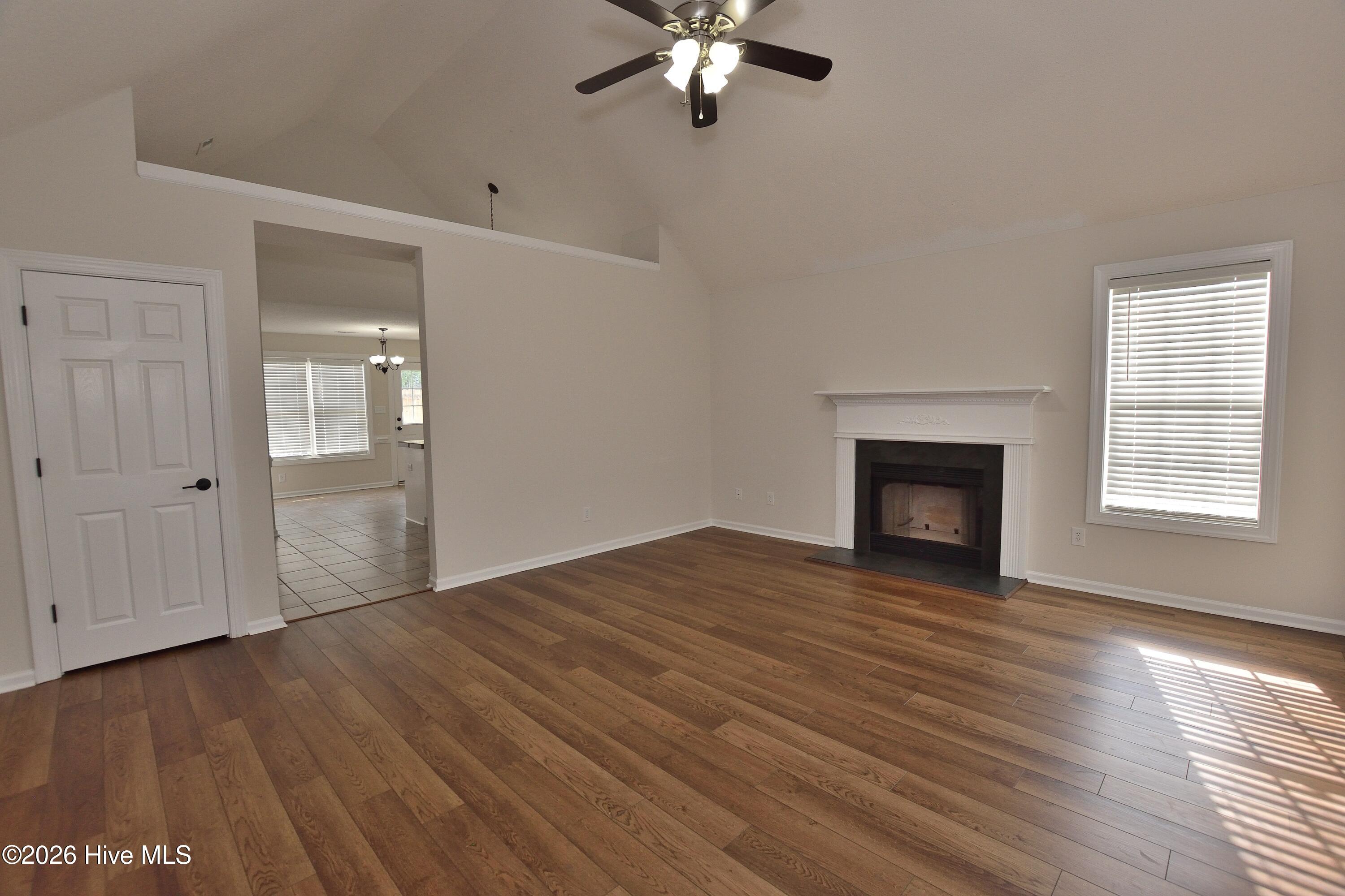 1000 Wythe Way Property Photo 3