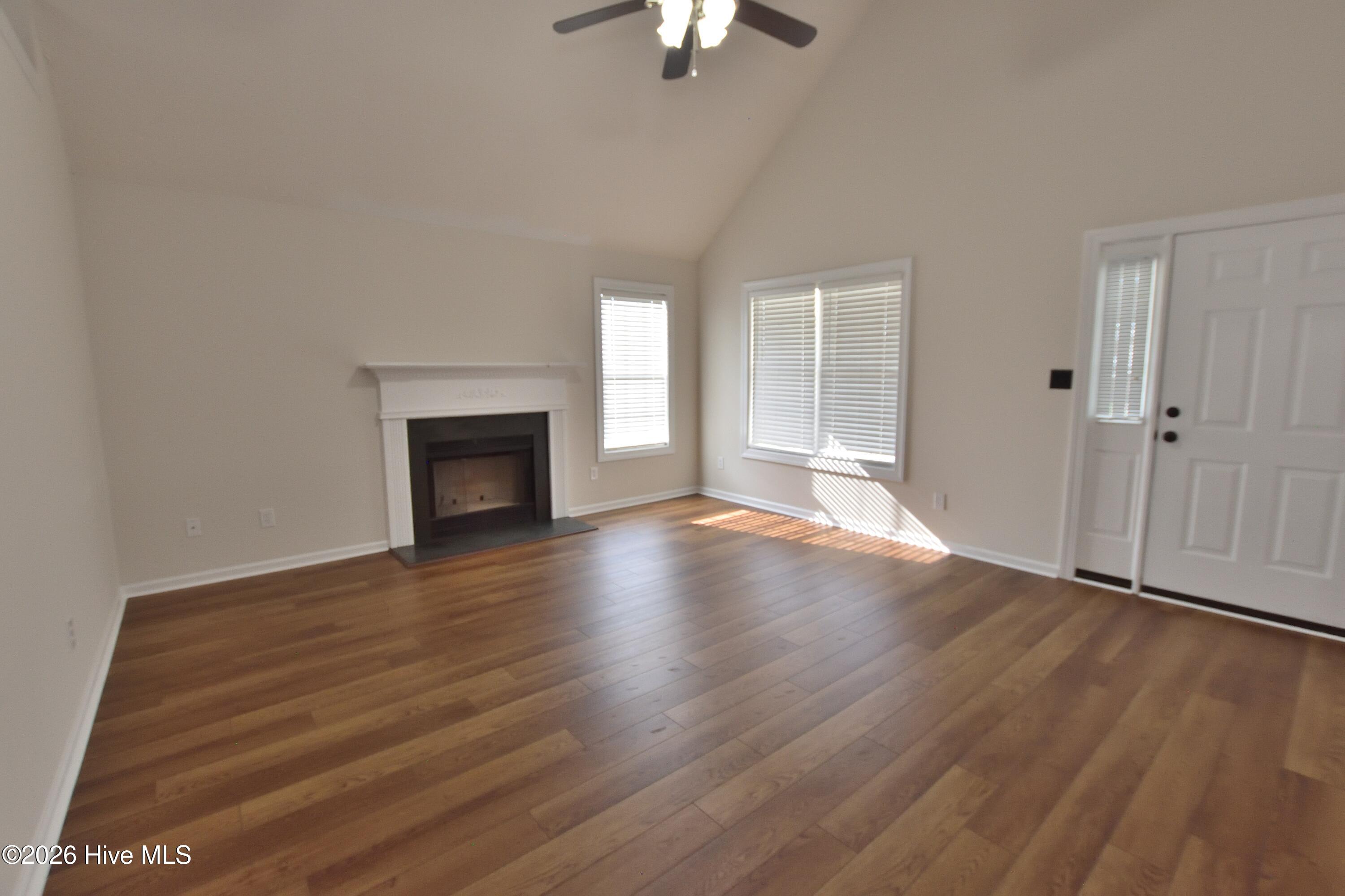 1000 Wythe Way Property Photo 4