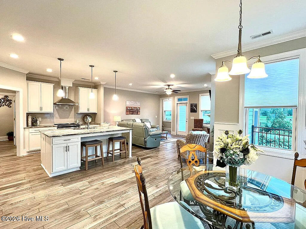 106 Sailor Sky Way Property Photo 4