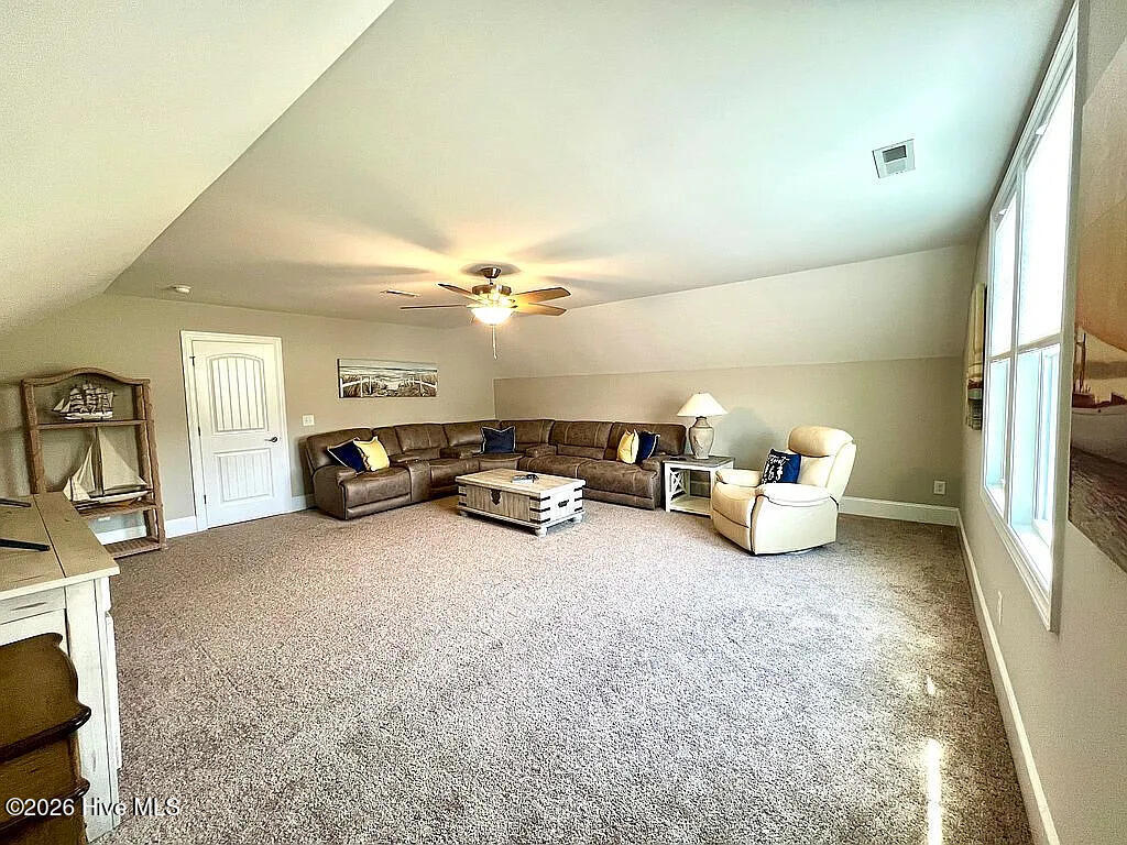 106 Sailor Sky Way Property Photo 18