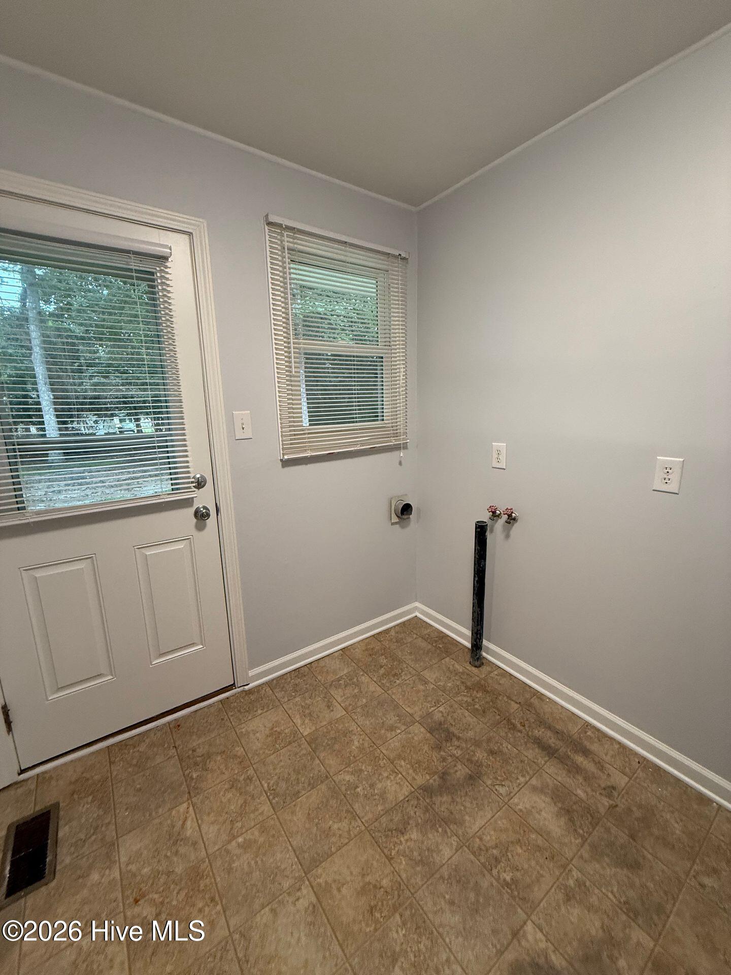 515 Oak Lane Property Photo 5