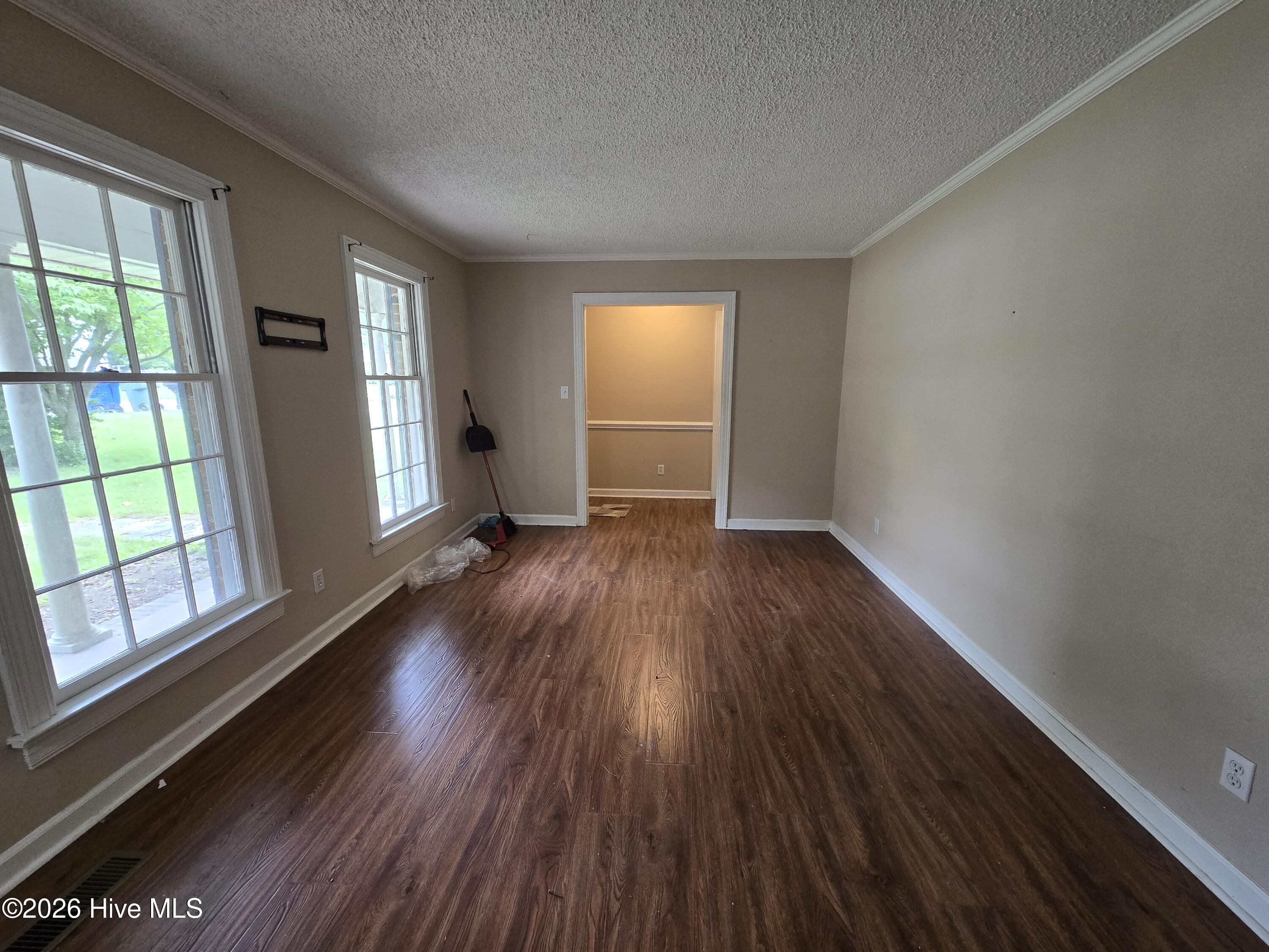 115 Heritage Street Property Photo 5