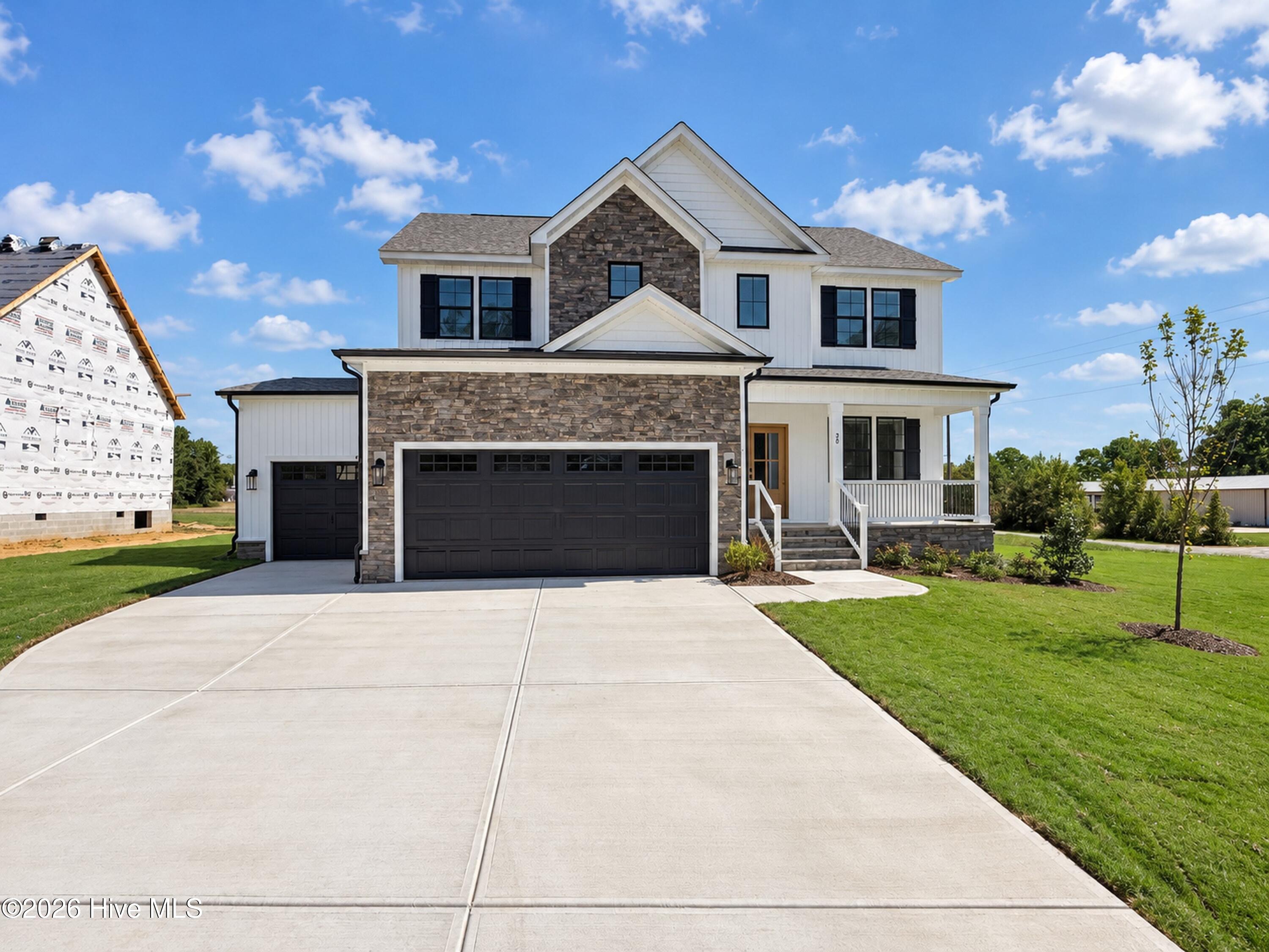 20 Howell Farm Drive Property Photo 1