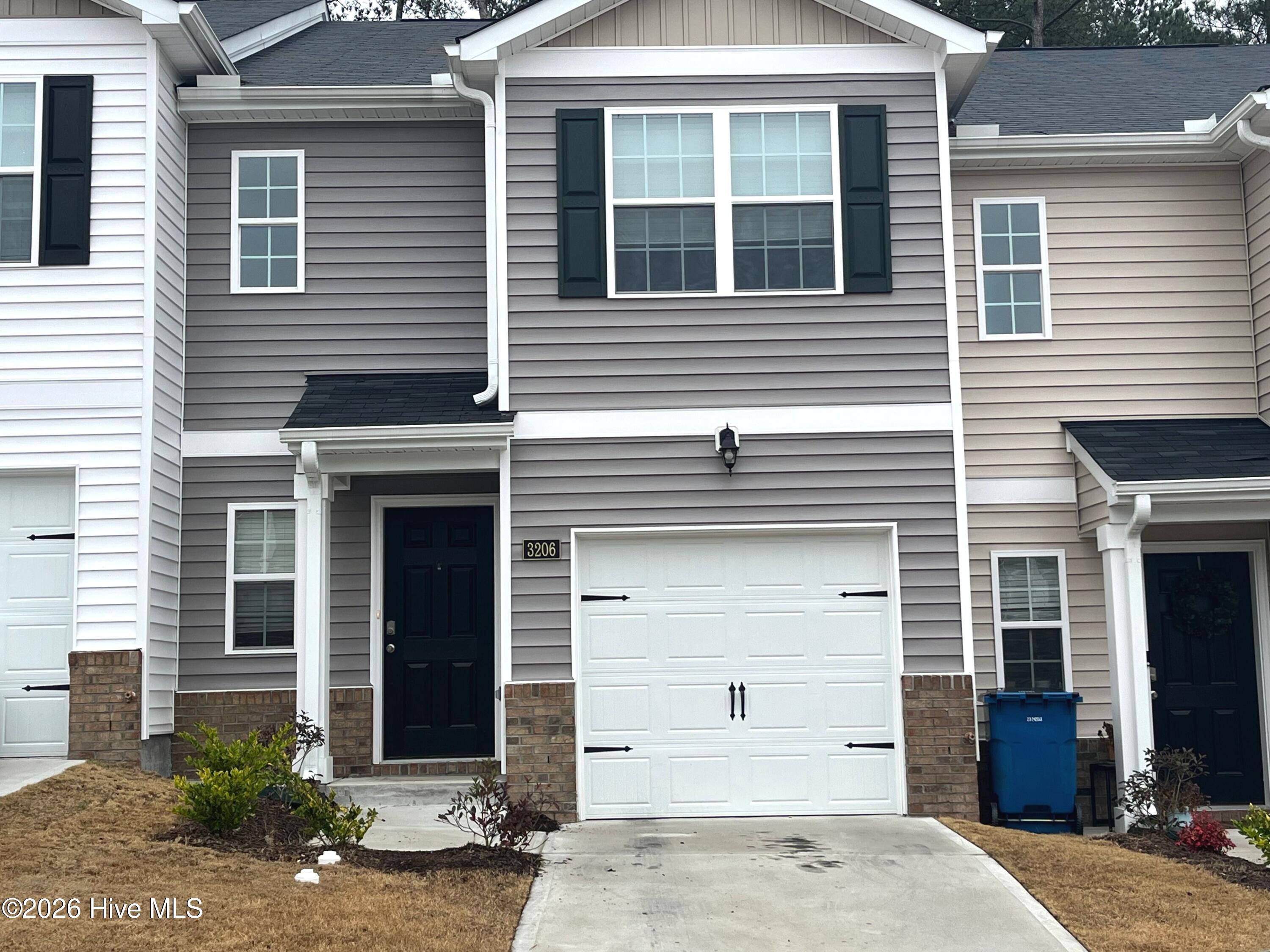 3206 Alibird Circle Property Photo 1