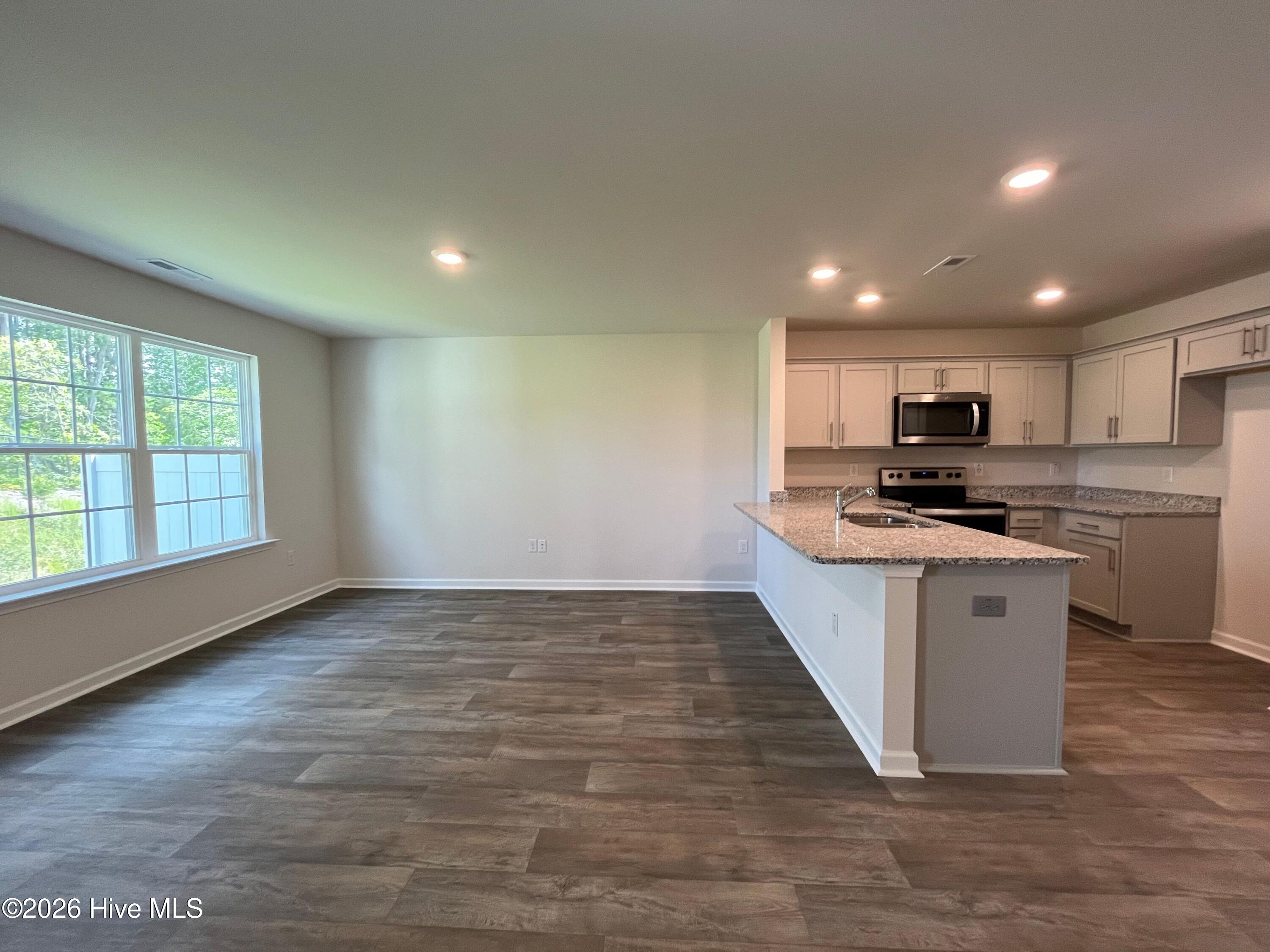 3206 Alibird Circle Property Photo 2