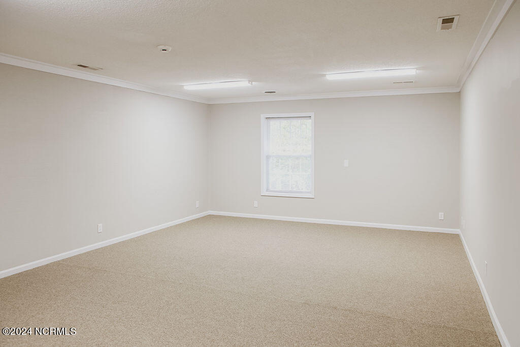 5 Dowd Circle Ste E Property Photo 13