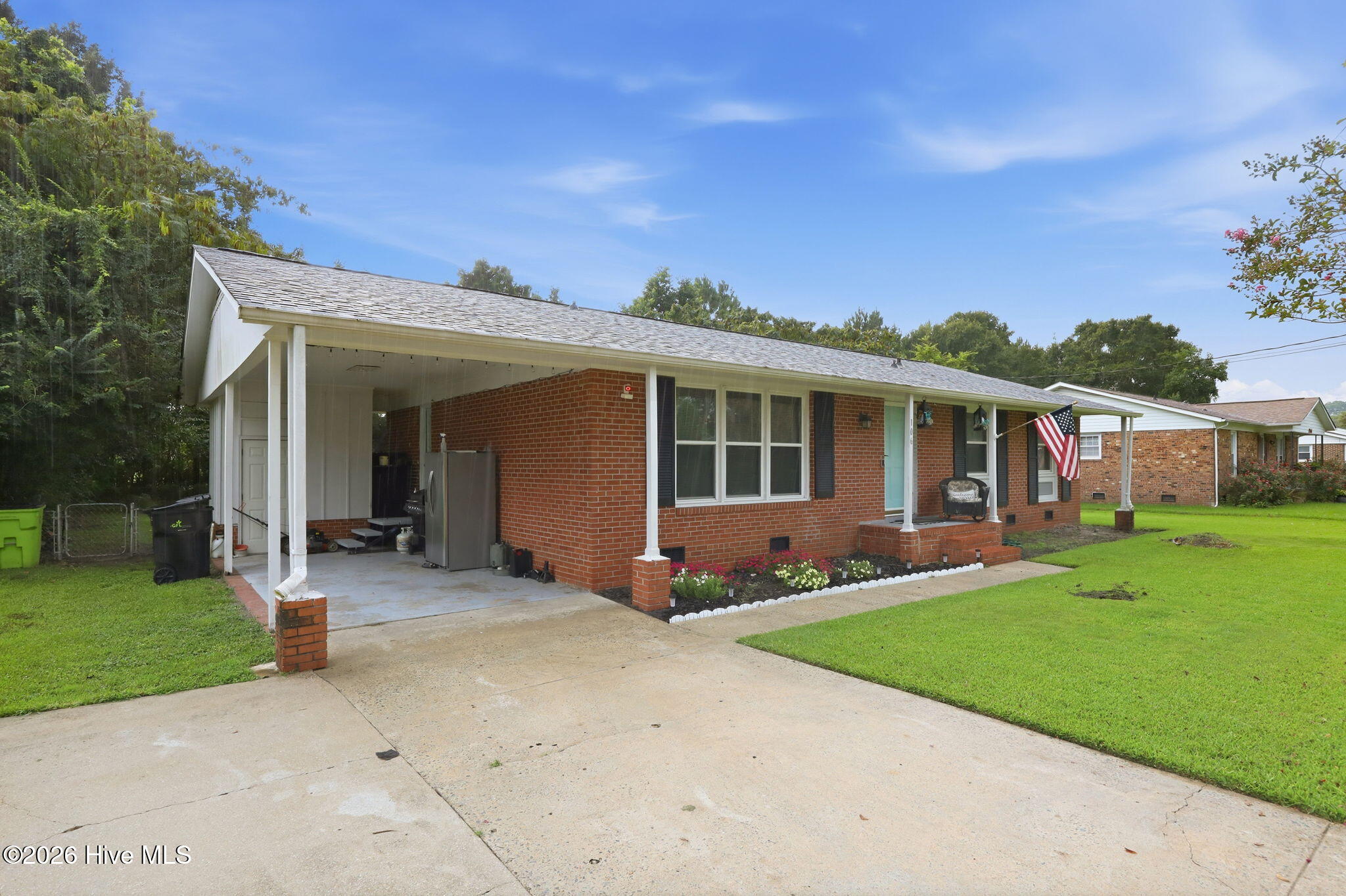 106 Stratford Road Property Photo 3