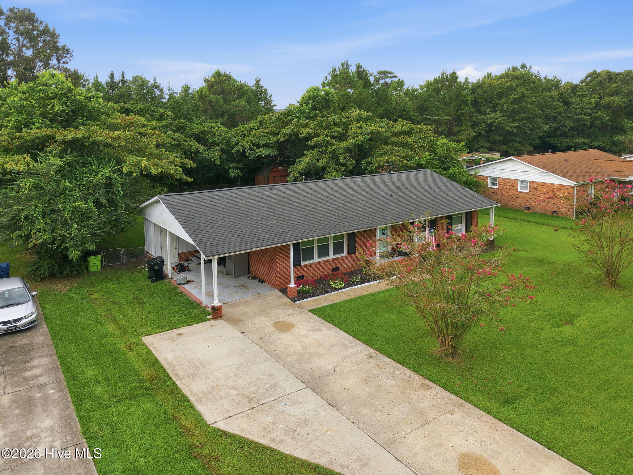 106 Stratford Road Property Photo 6