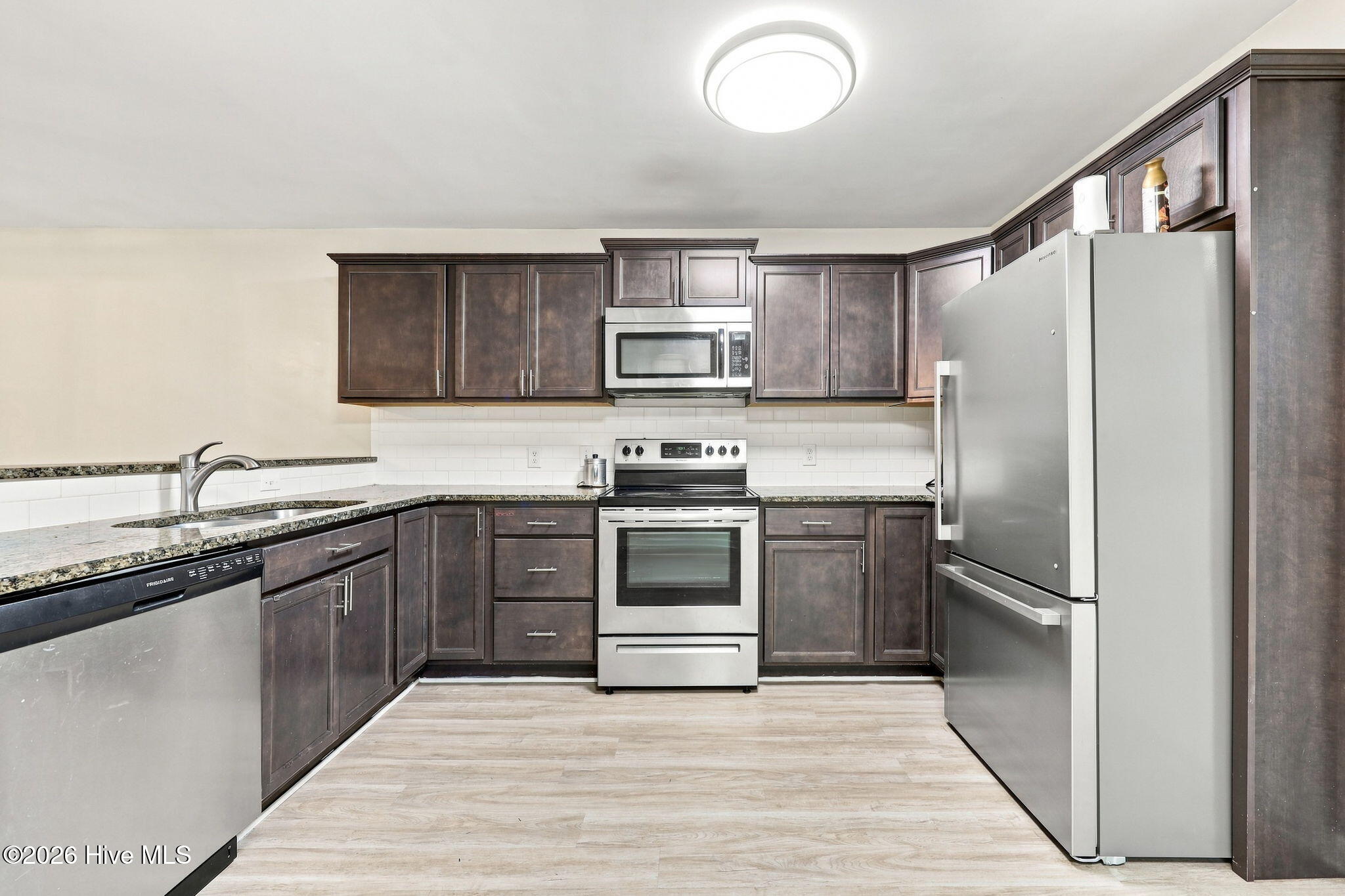 106 Stratford Road Property Photo 19