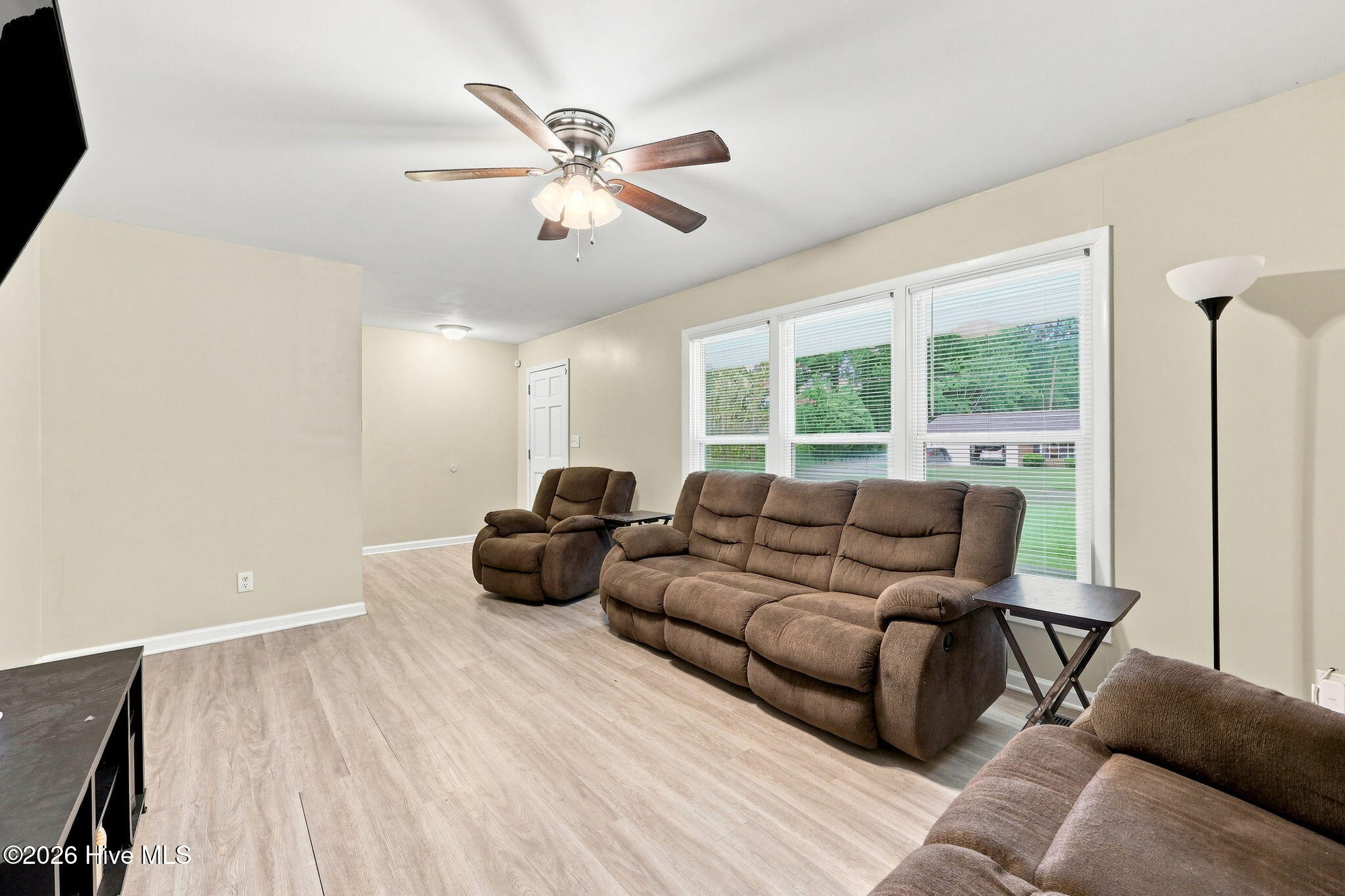 106 Stratford Road Property Photo 32