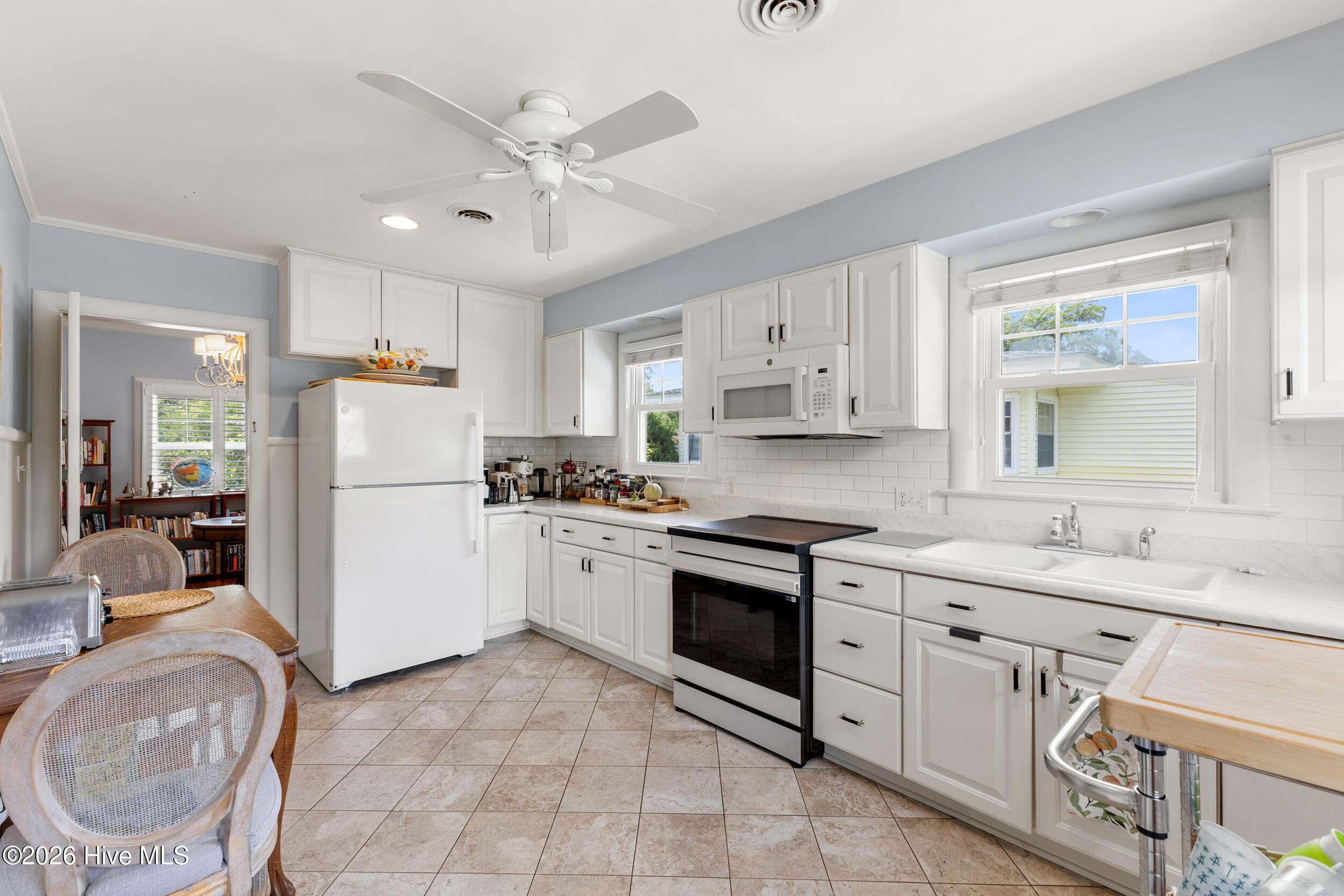 2302 Camellia Drive Property Photo 14