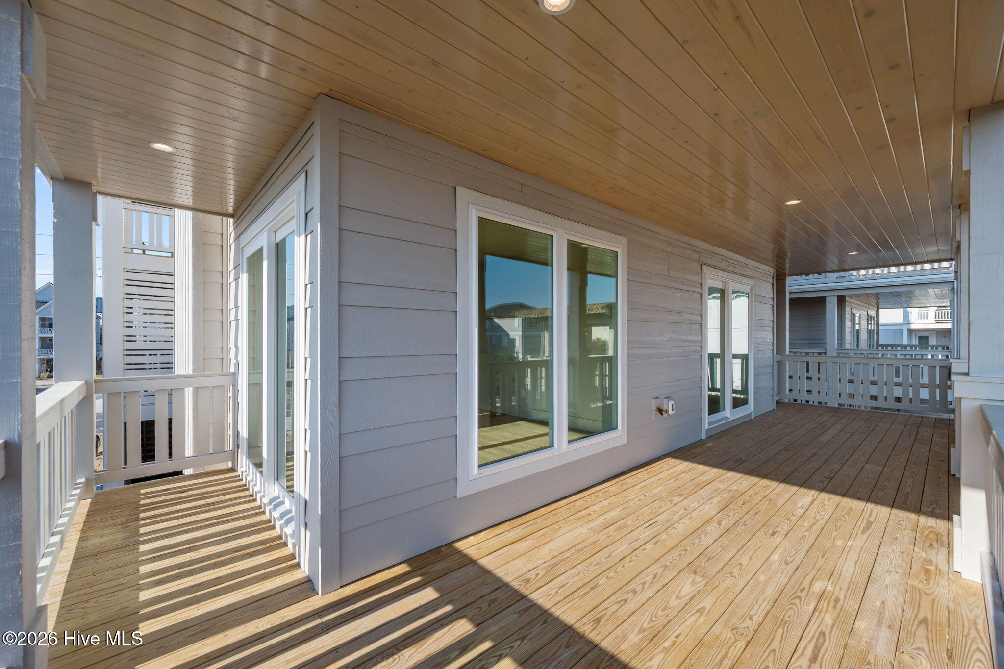 608 S Topsail Drive Property Photo 45
