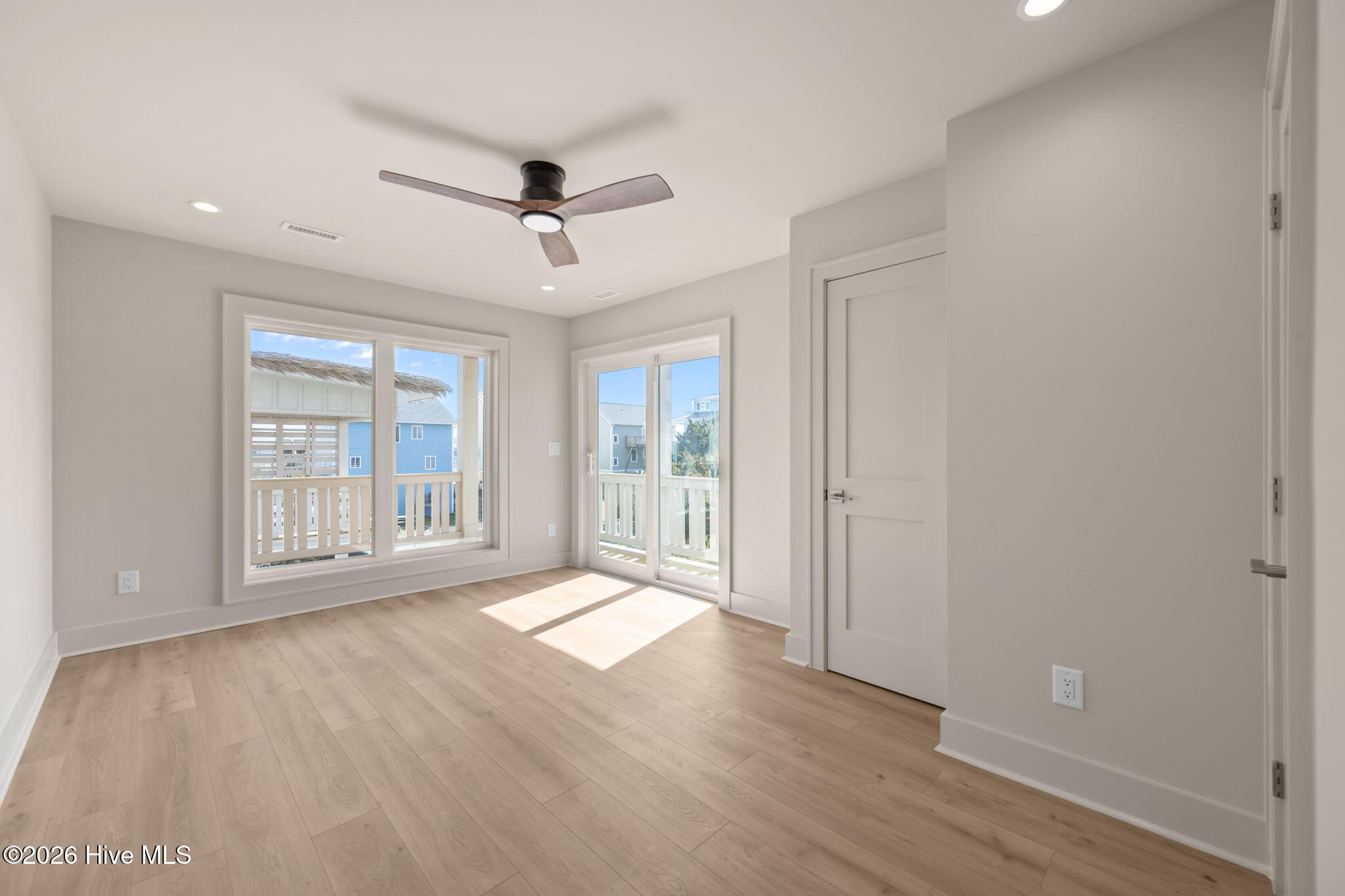 608 S Topsail Drive Property Photo 100