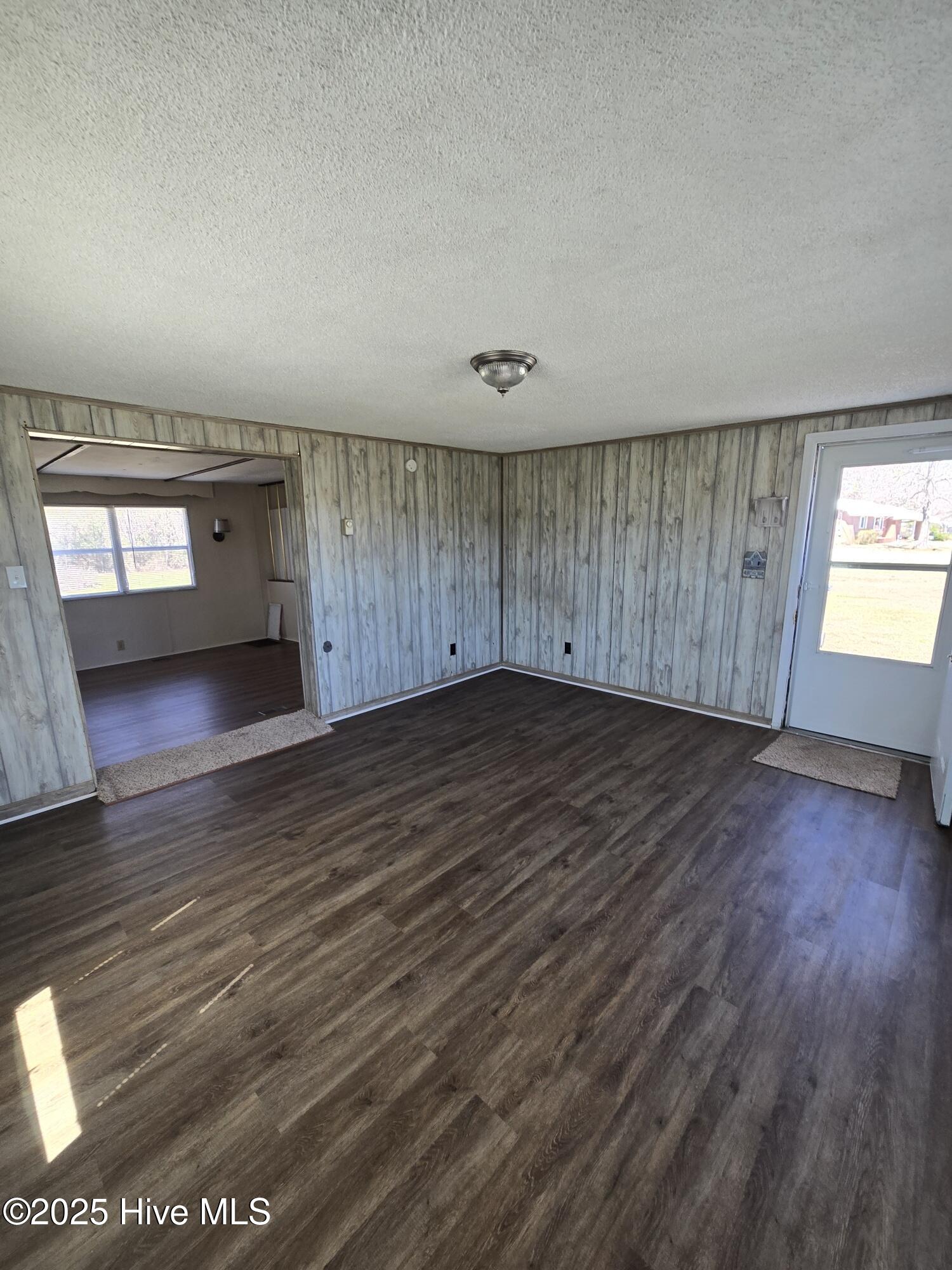 709 Jim Blake Road Property Photo 4
