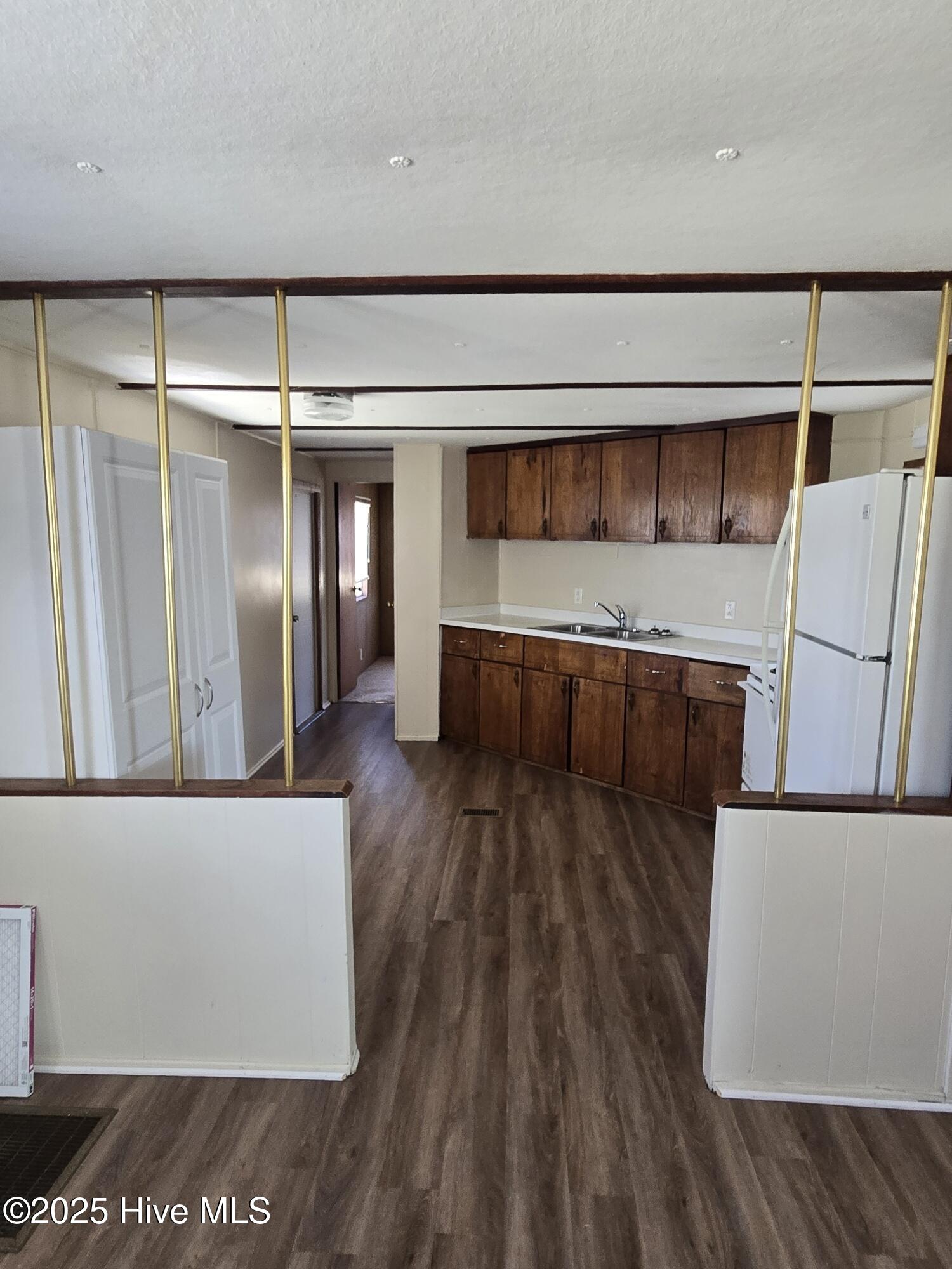 709 Jim Blake Road Property Photo 7