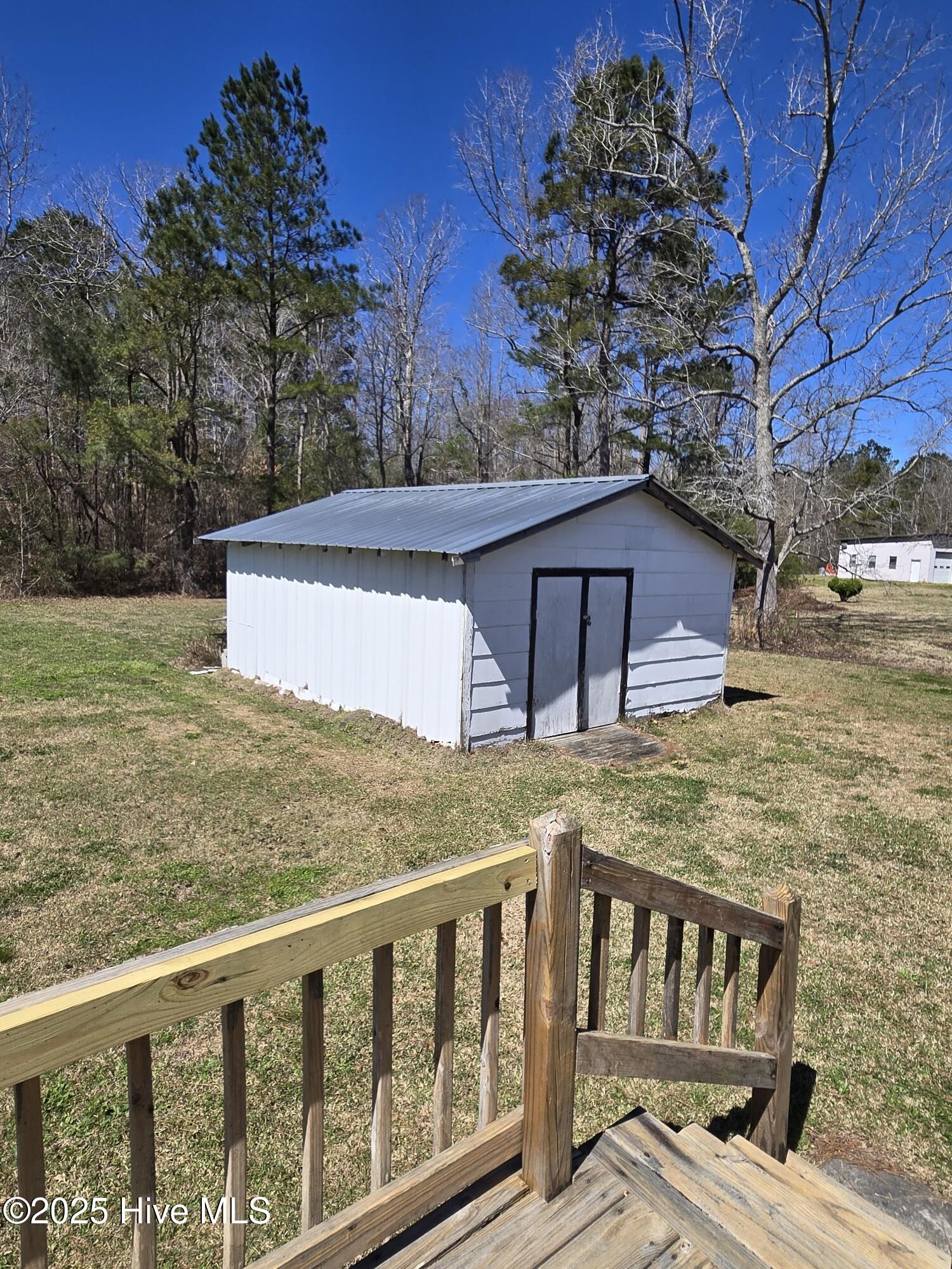 709 Jim Blake Road Property Photo 11