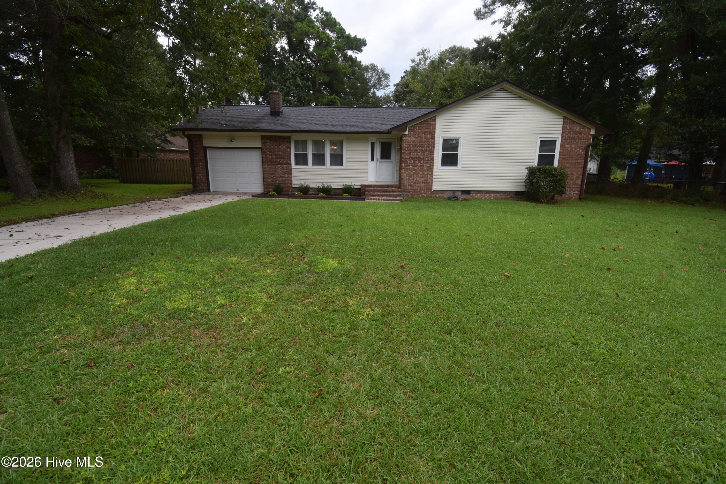 1005 Stillwood Circle Property Photo 3