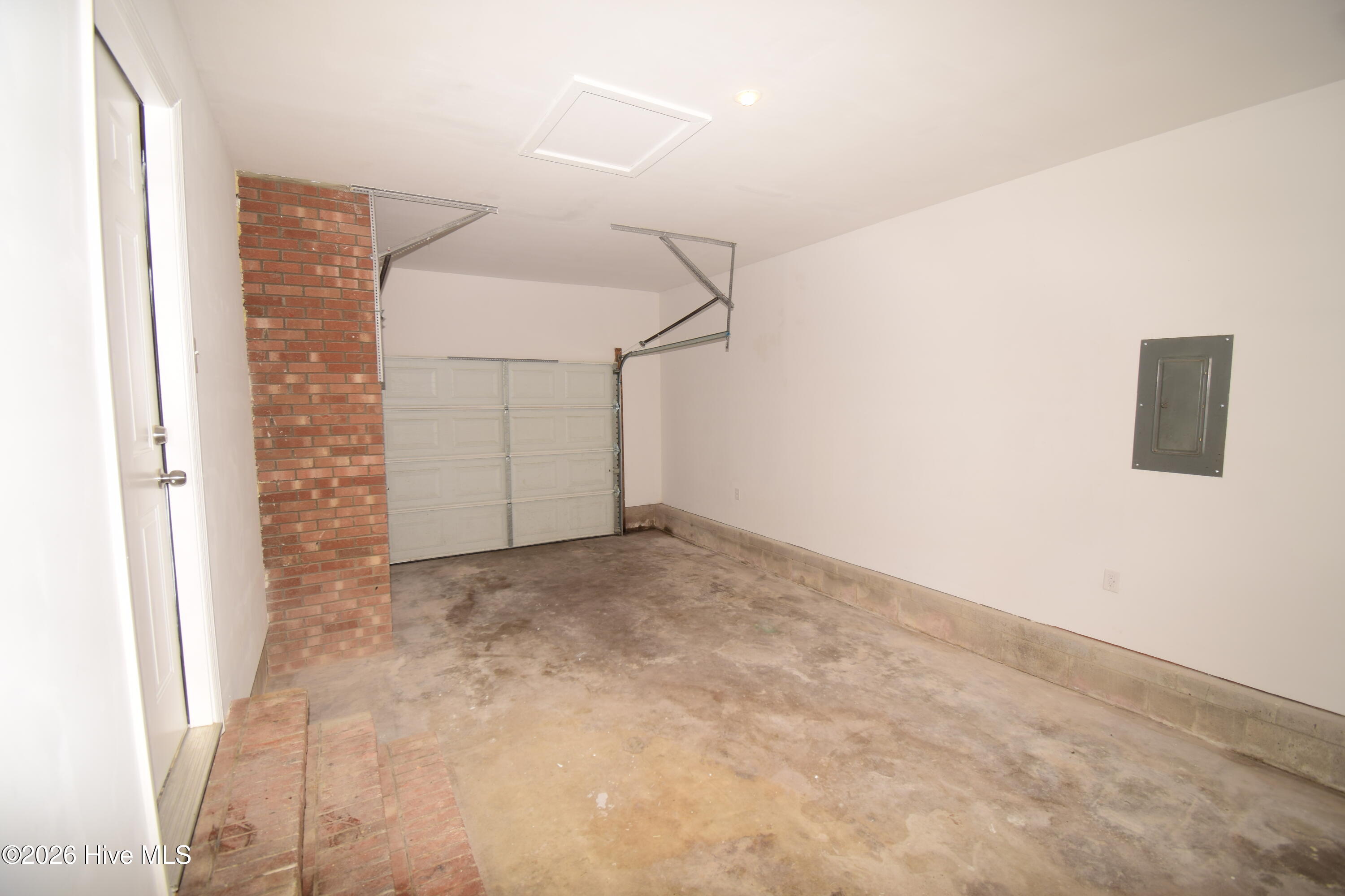 1005 Stillwood Circle Property Photo 31
