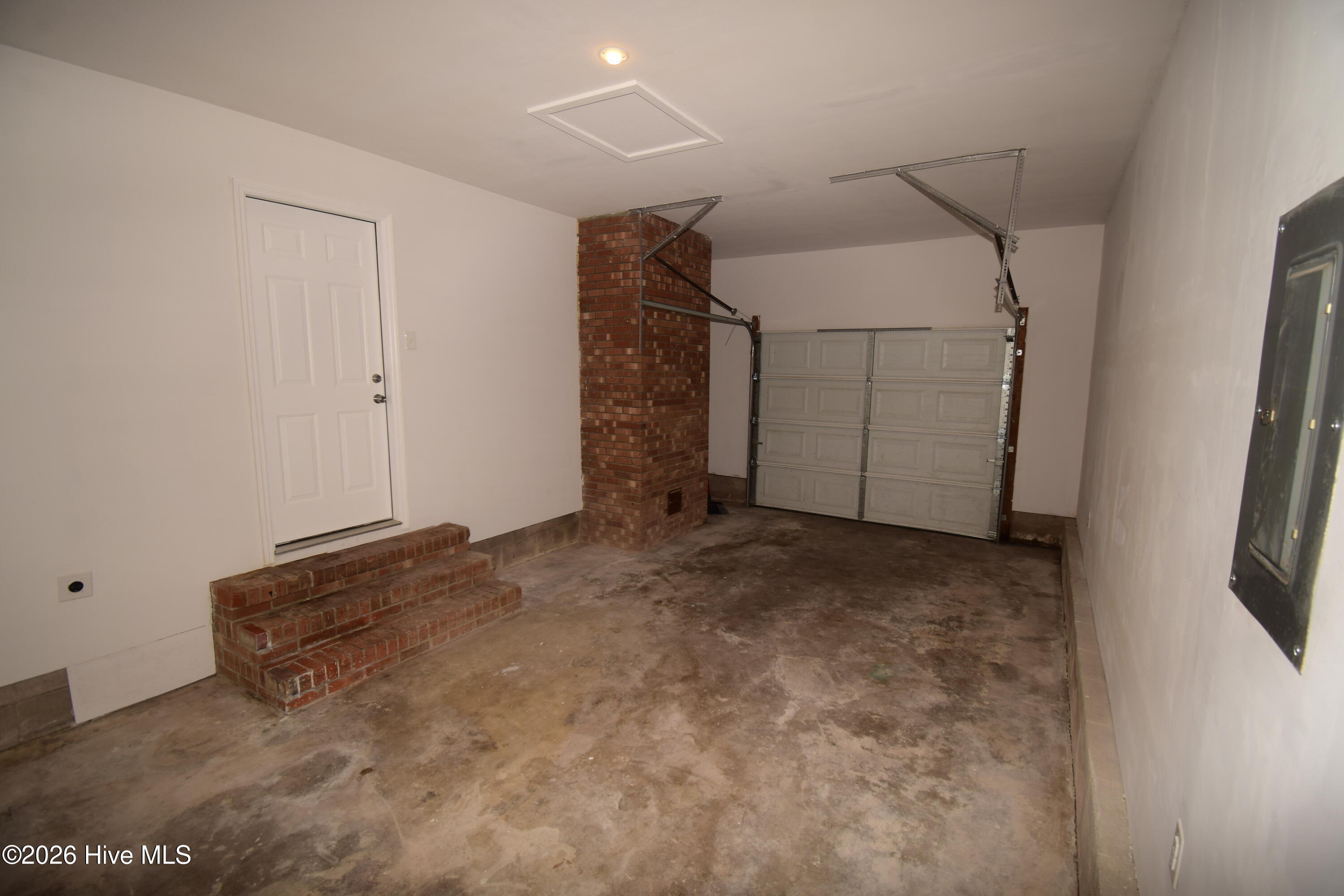 1005 Stillwood Circle Property Photo 32