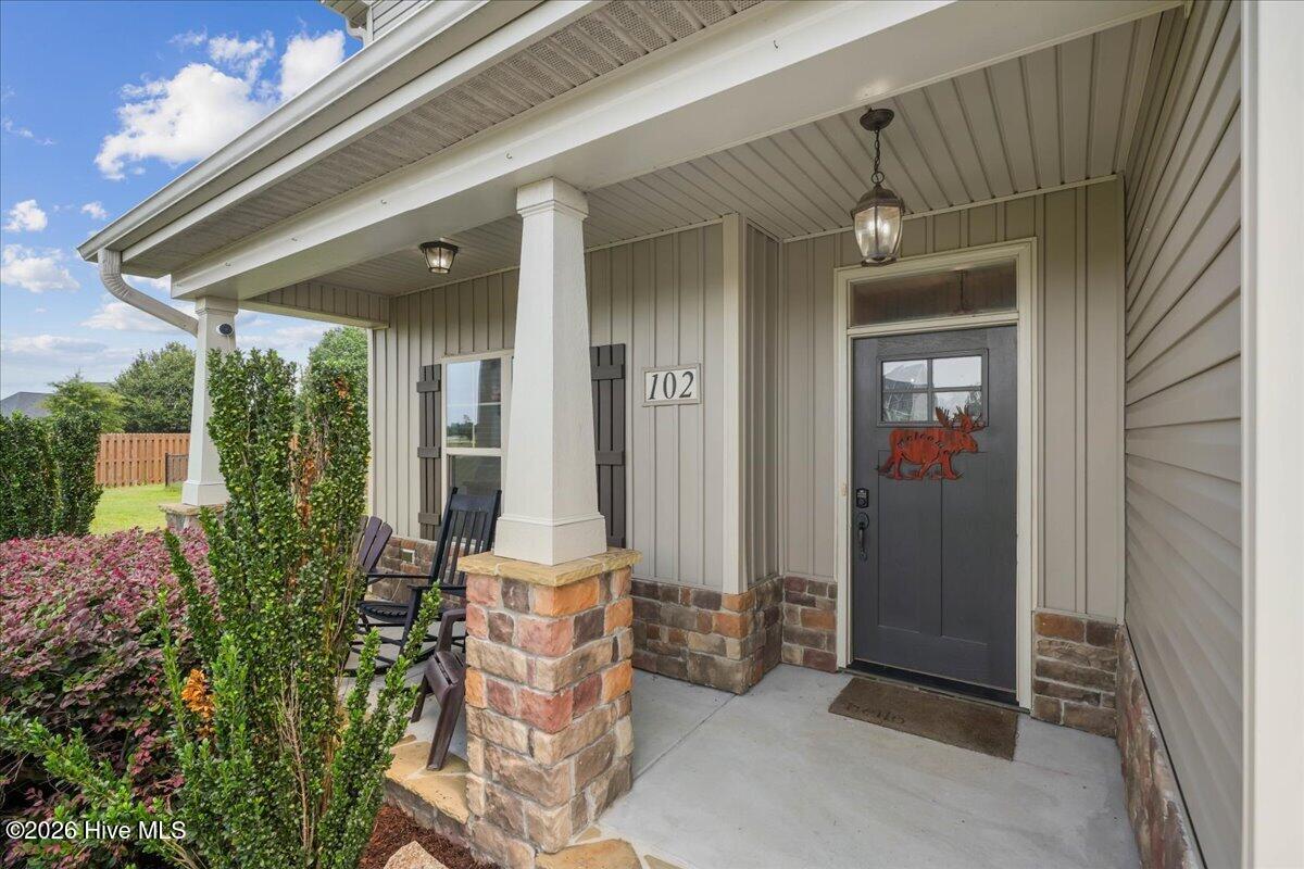 102 Riviera Court Property Photo 5