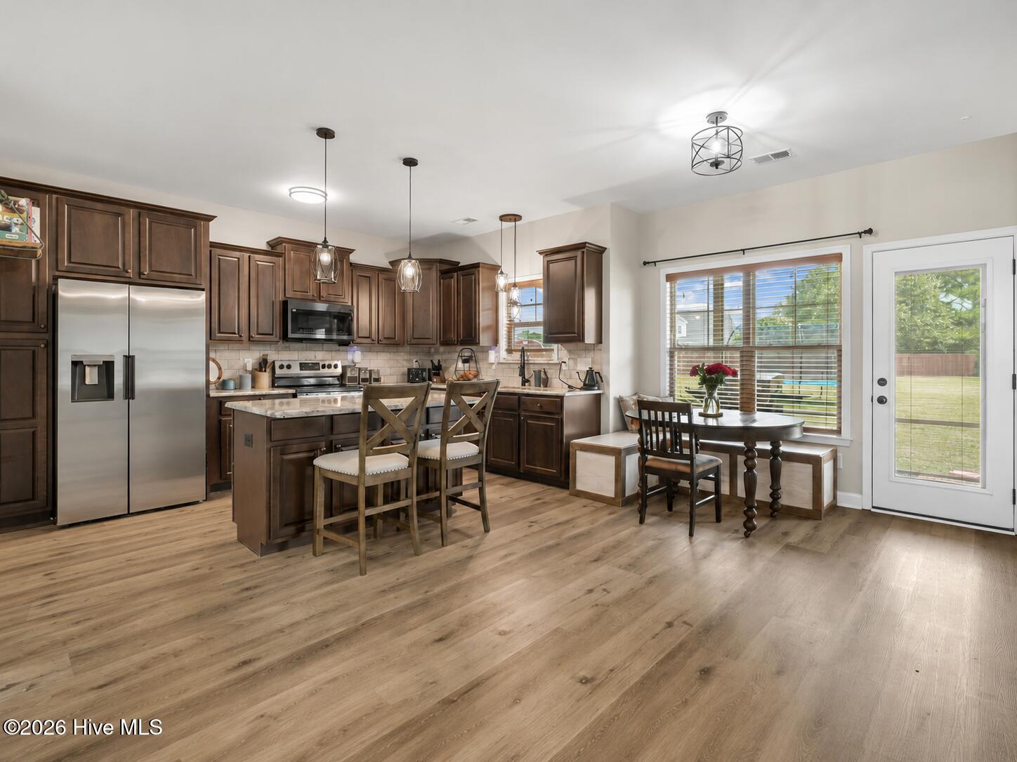 102 Riviera Court Property Photo 19