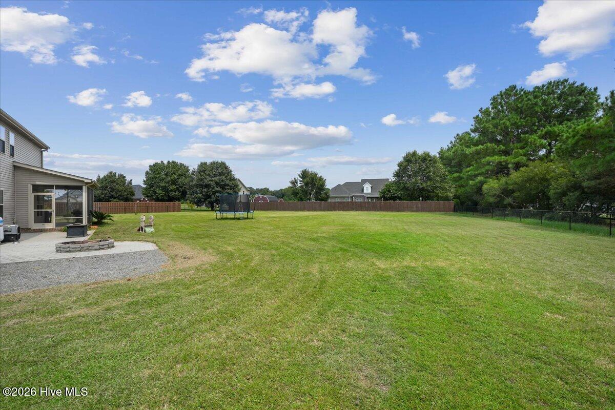 102 Riviera Court Property Photo 23