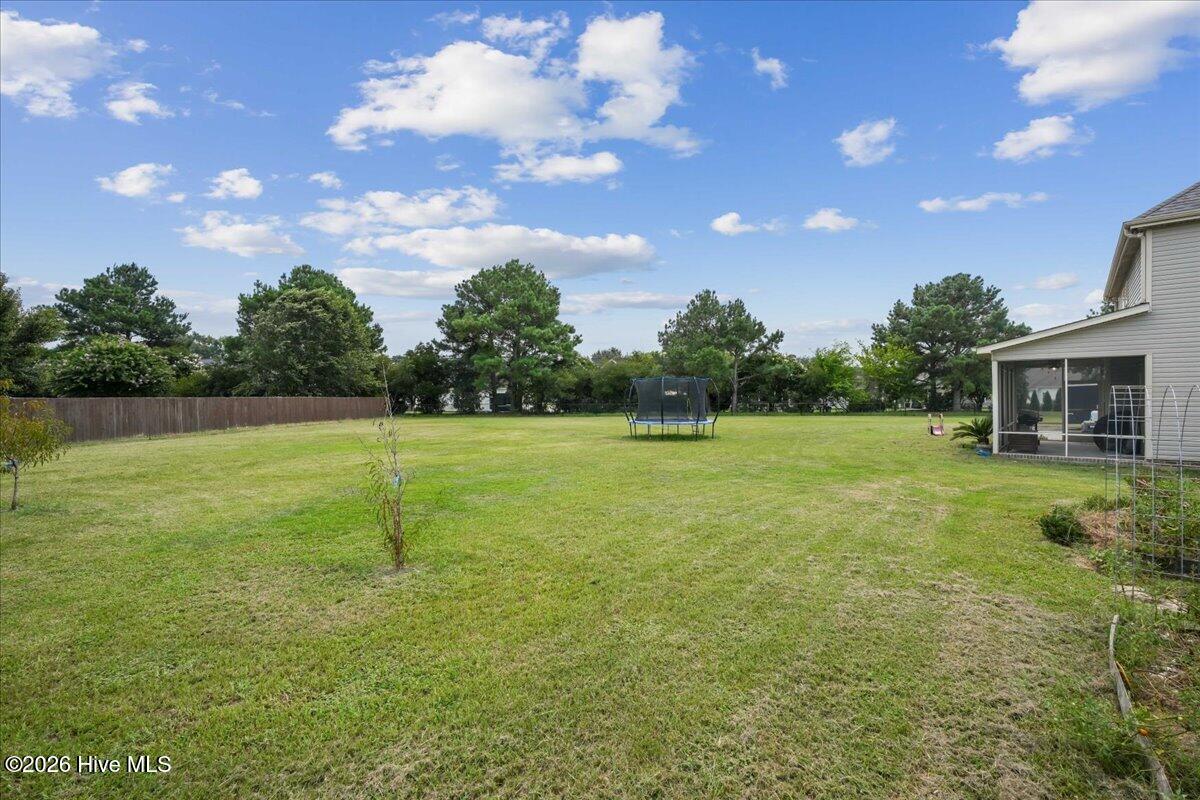 102 Riviera Court Property Photo 25