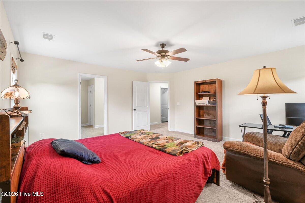 102 Riviera Court Property Photo 32