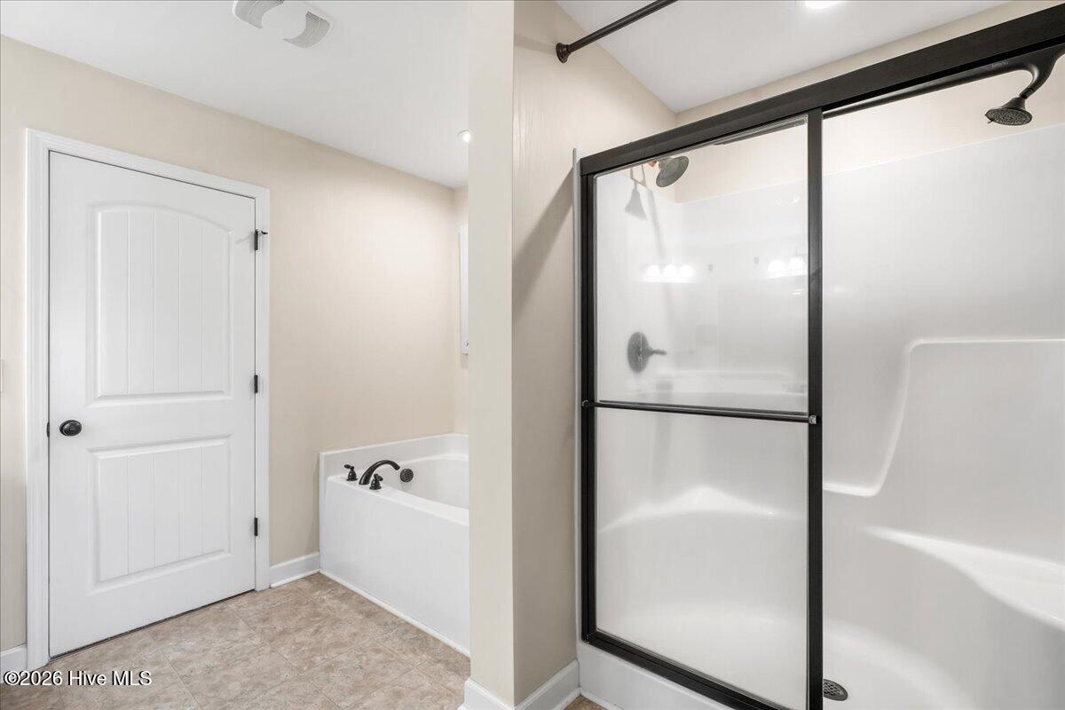 102 Riviera Court Property Photo 36
