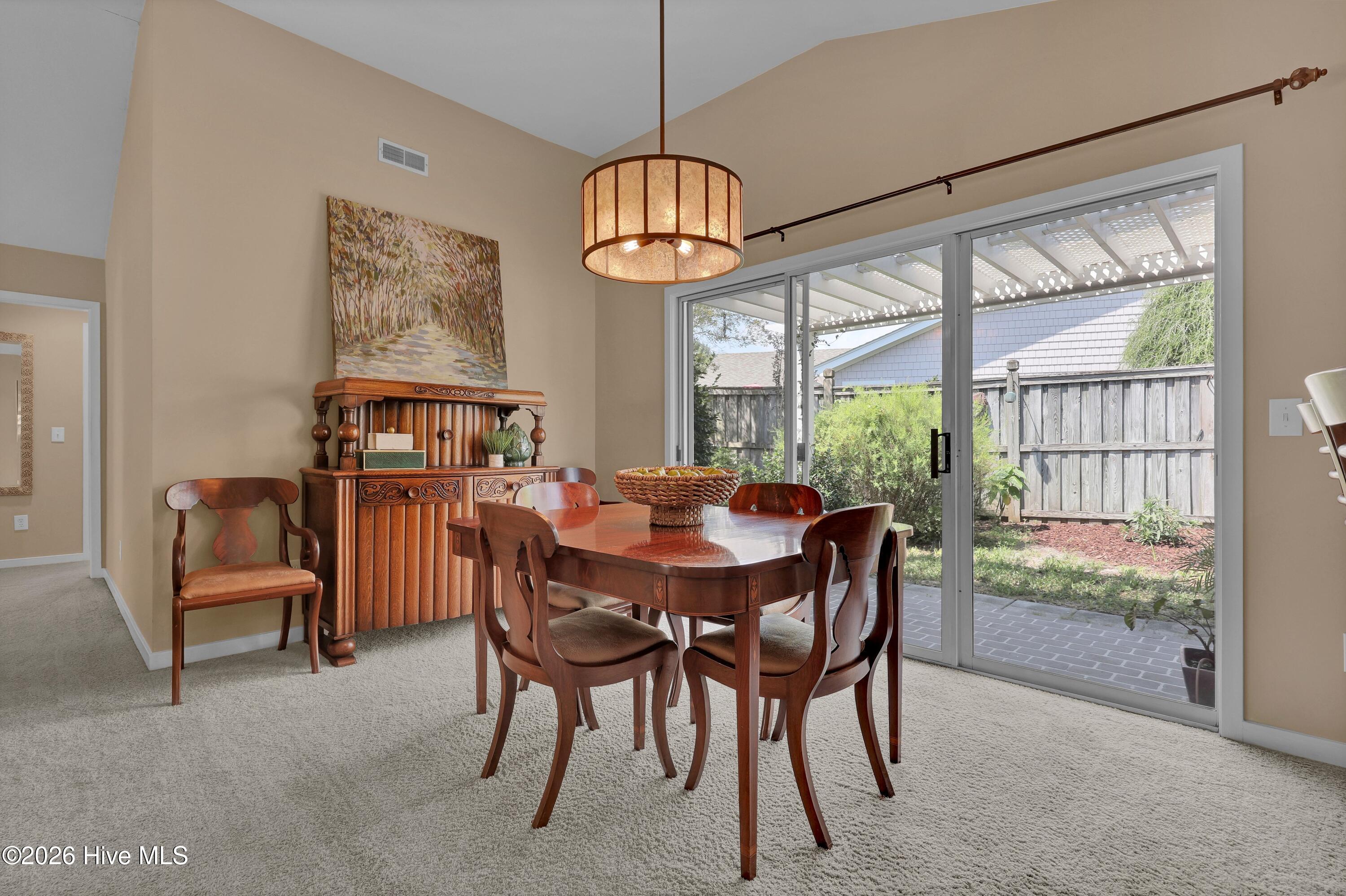 914 Royal Bonnet Drive Property Photo 8