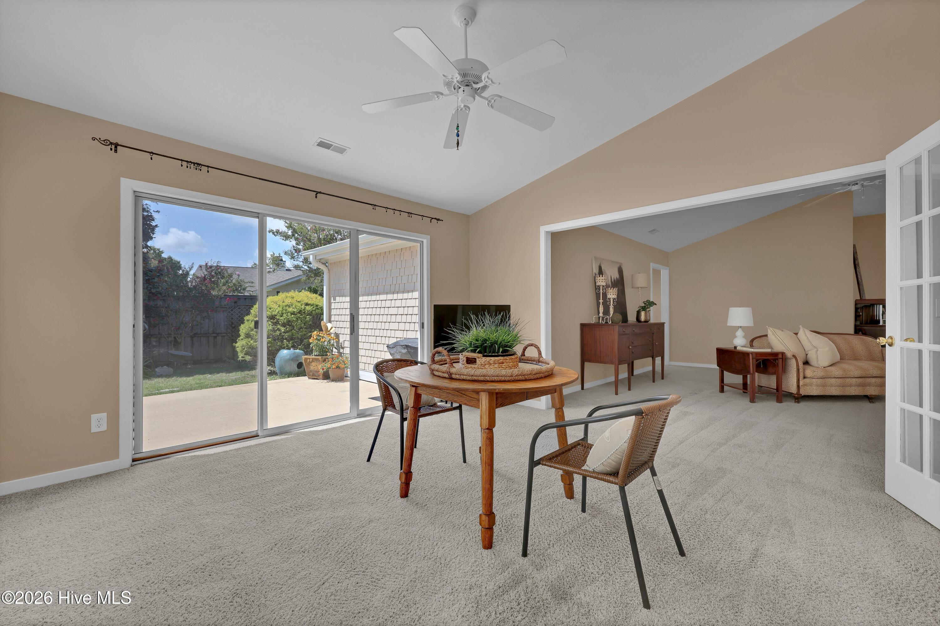 914 Royal Bonnet Drive Property Photo 11