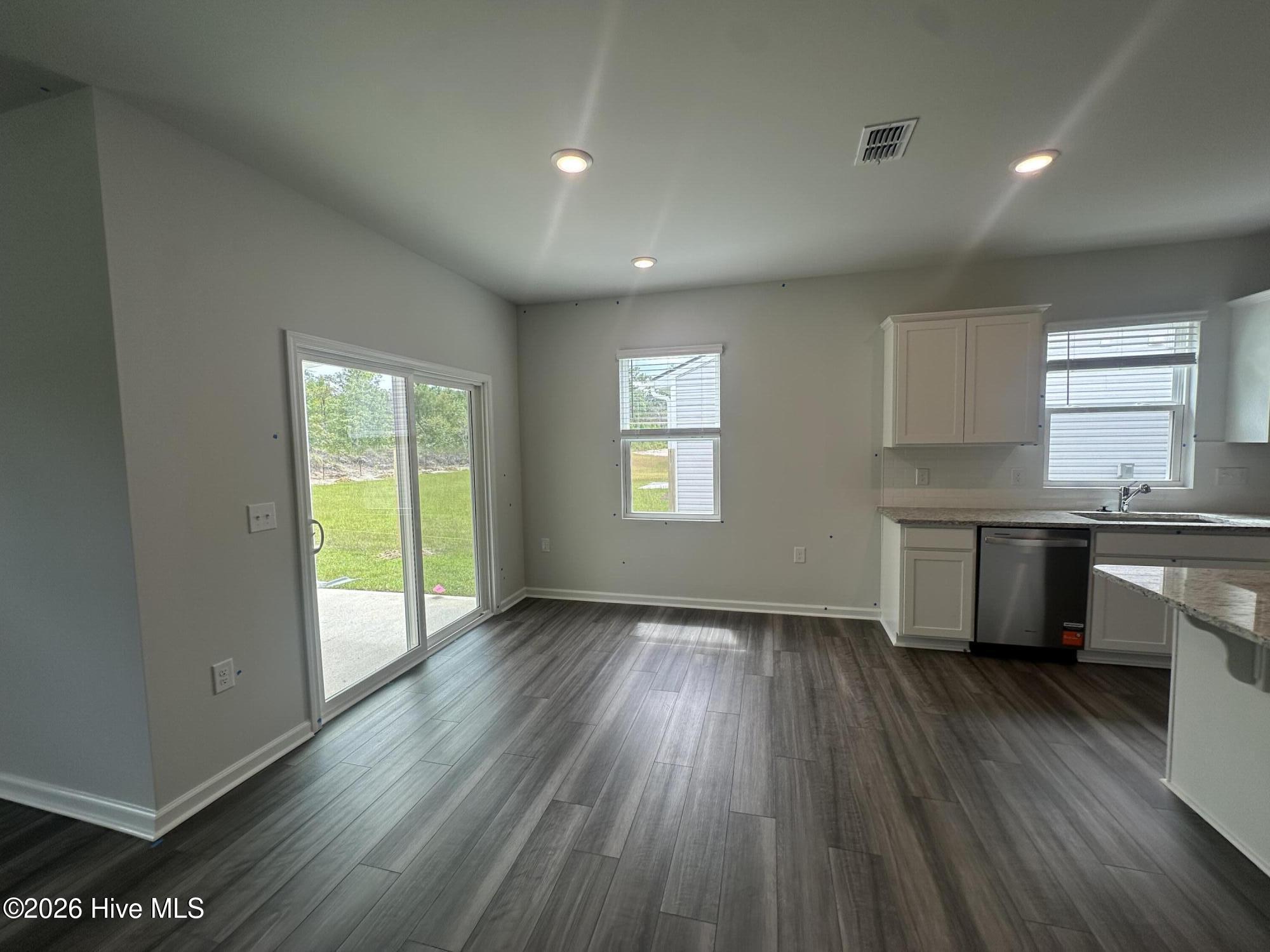 540 Coronado Avenue Property Photo 14