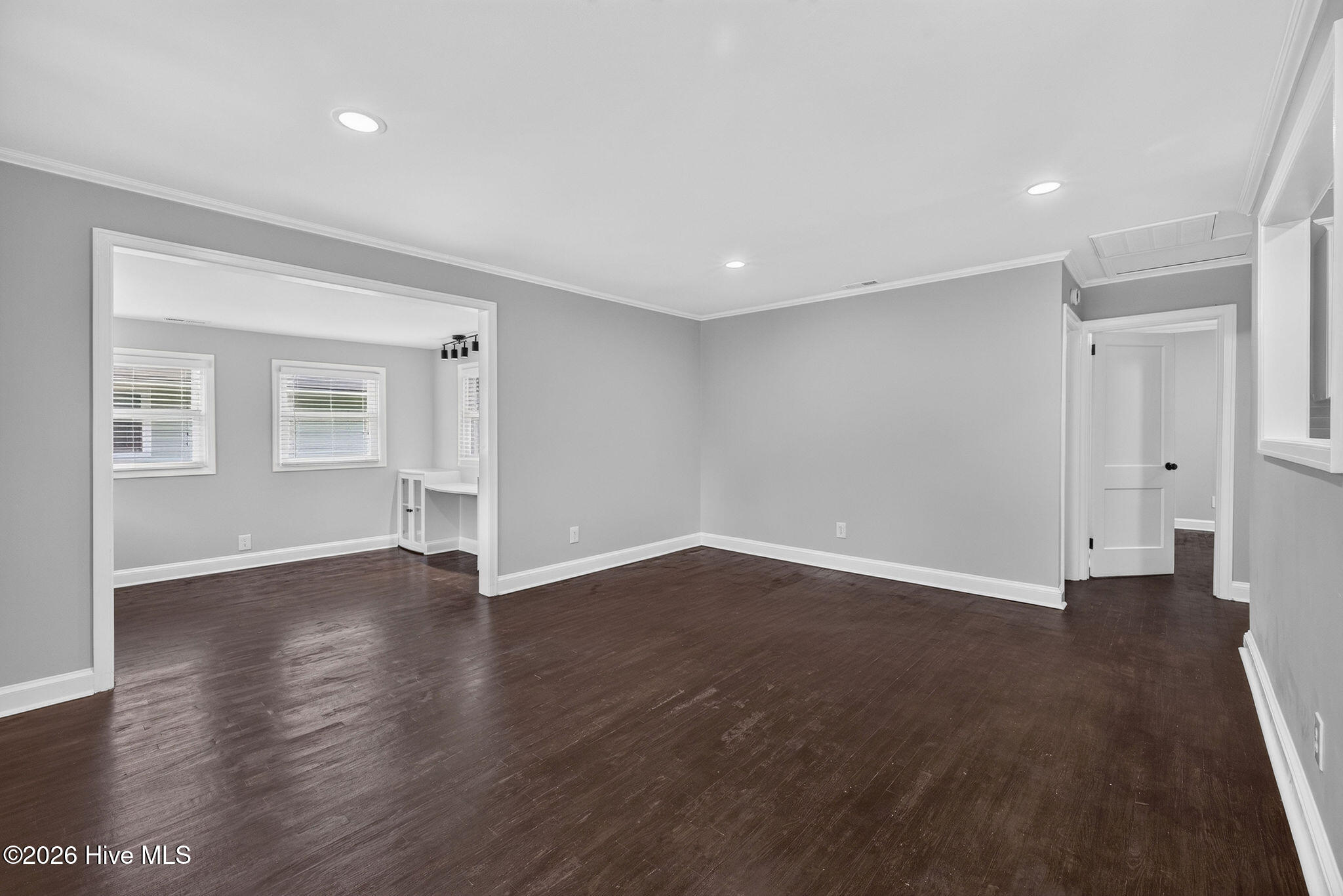 712 Rosemont Avenue Property Photo 8