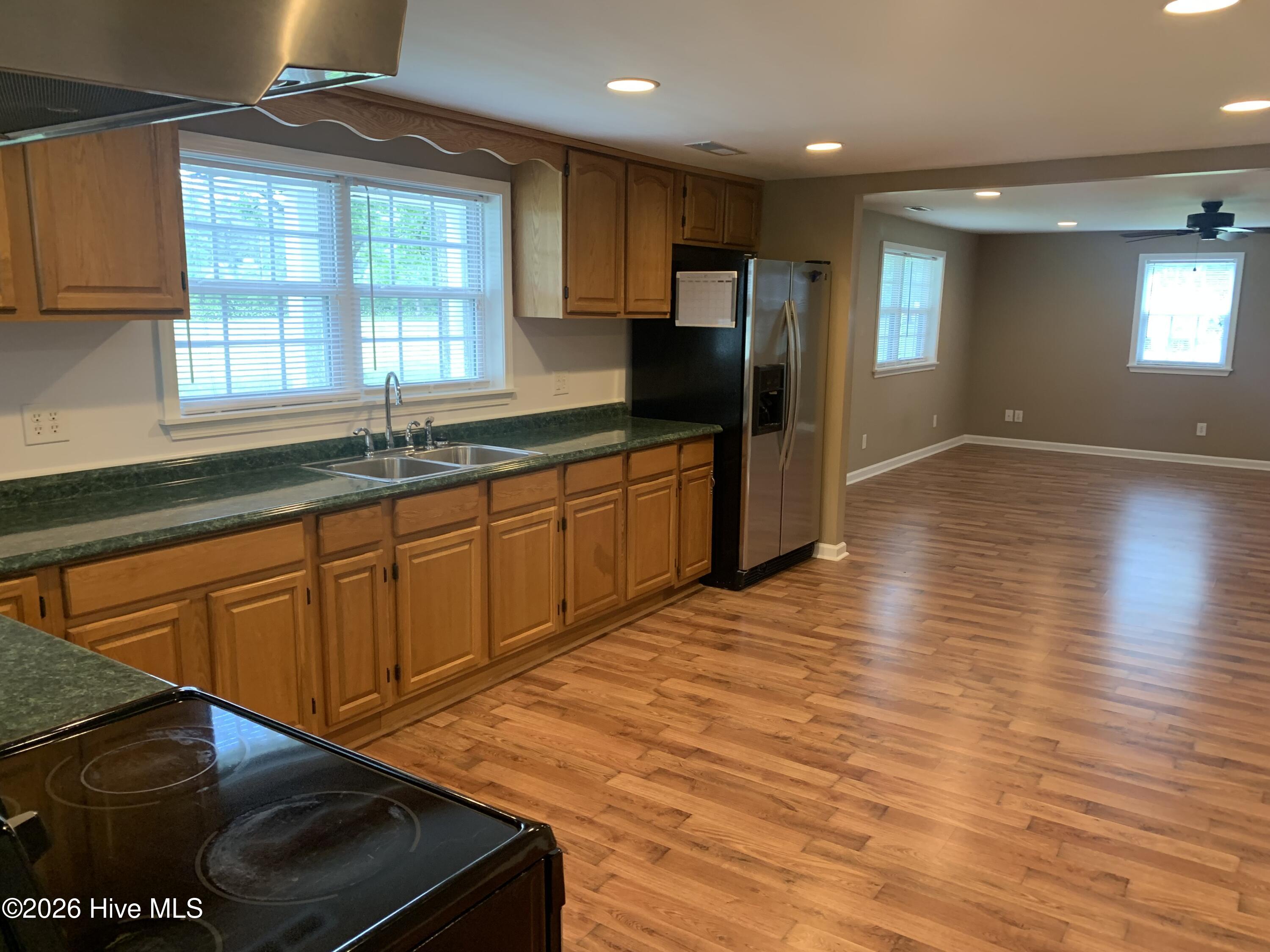 528 Haws Run Road Property Photo 5