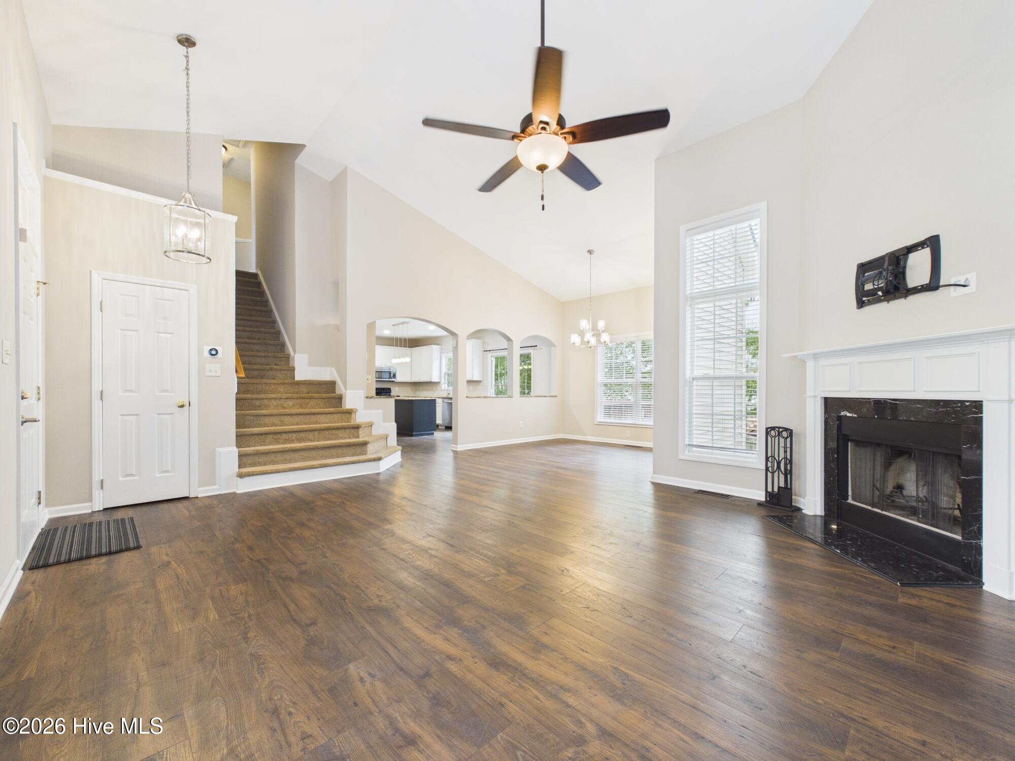 5500 Yates Garden Lane Property Photo 11